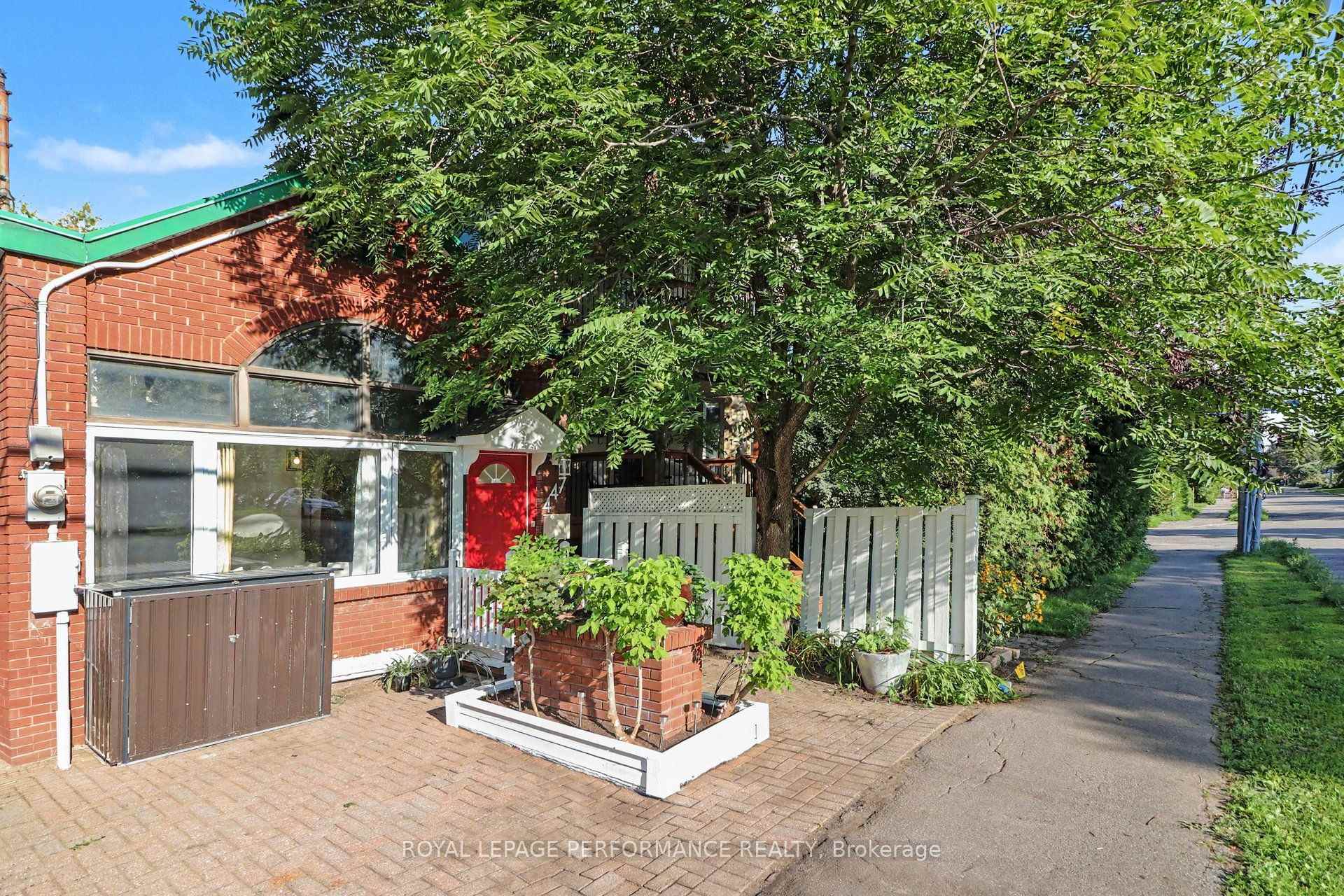Photo 2 of 447 Hilson Avenue, Ottawa, Westboro/Hampton Park — HOMEH