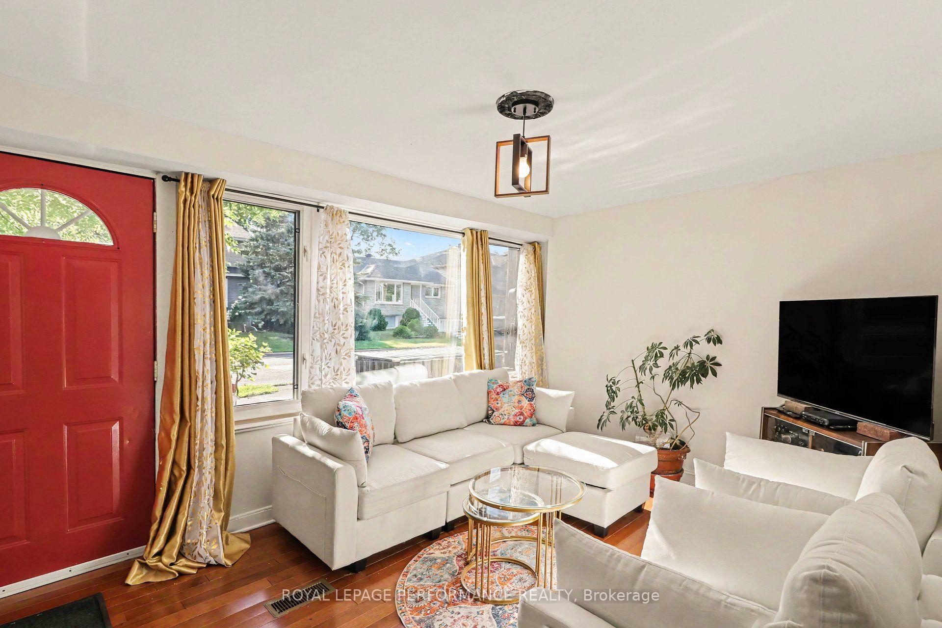 Photo 5 of 447 Hilson Avenue, Ottawa, Westboro/Hampton Park — HOMEH