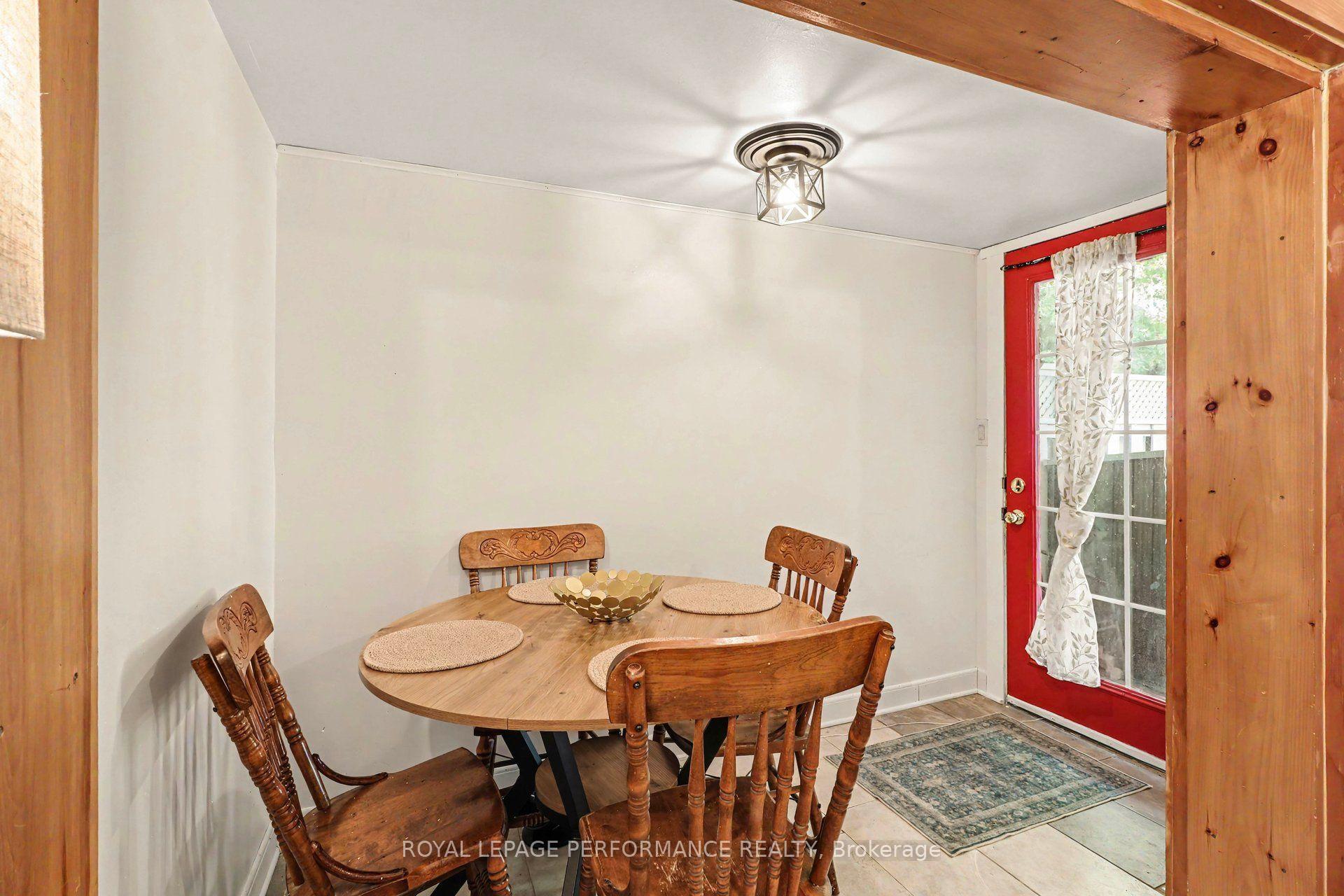 Photo 12 of 447 Hilson Avenue, Ottawa, Westboro/Hampton Park — HOMEH