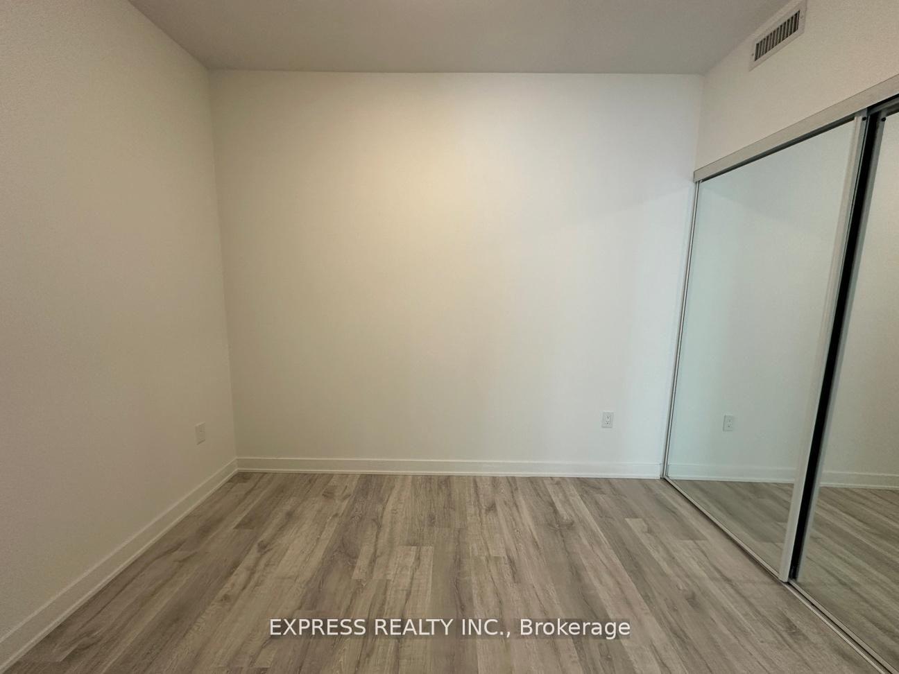 Photo 5 of Unit 4811, 100 Dalhousie Street, Toronto, Church-Yonge Corridor — HOMEH