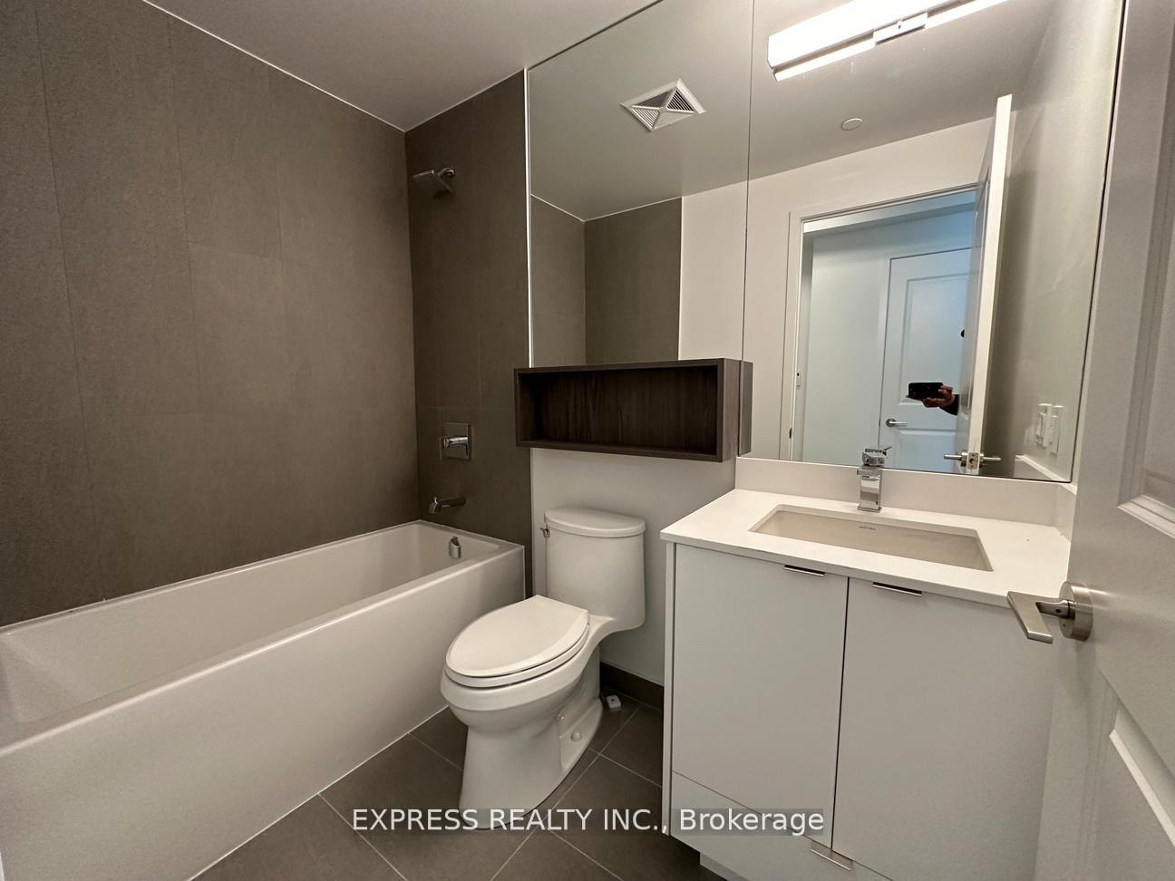 Photo 7 of Unit 4811, 100 Dalhousie Street, Toronto, Church-Yonge Corridor — HOMEH