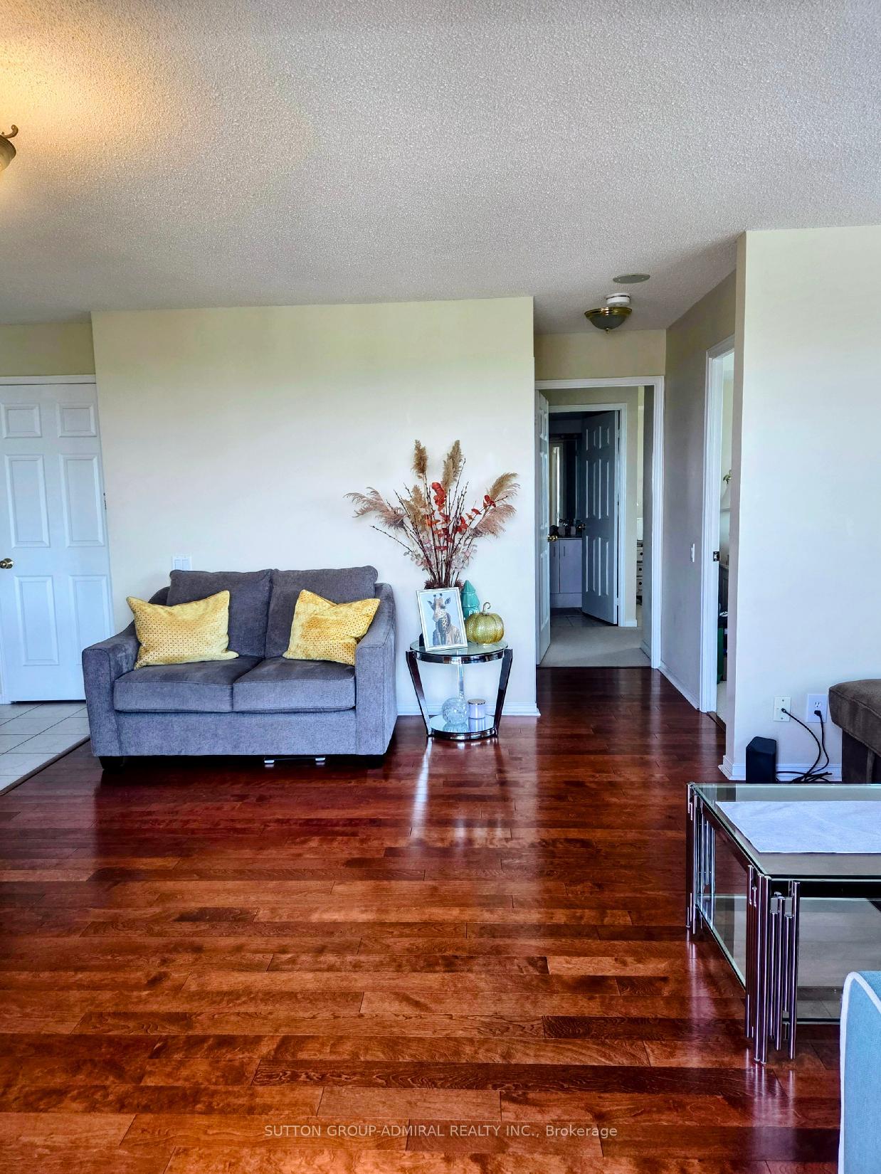 Photo 4 of Unit PH210, 1 Emerald Lane, Vaughan, Crestwood-Springfarm-Yorkhill — HOMEH