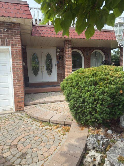 Photo of Unit (Main & Upper), 2 Pepperwood Place