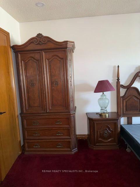 Photo 9 of Unit (Main & Upper), 2 Pepperwood Place, Brampton, Northgate — HOMEH