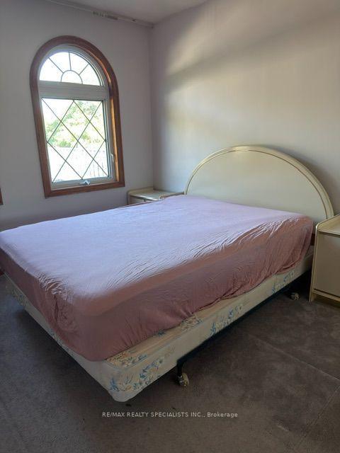 Photo 12 of Unit (Main & Upper), 2 Pepperwood Place, Brampton, Northgate — HOMEH