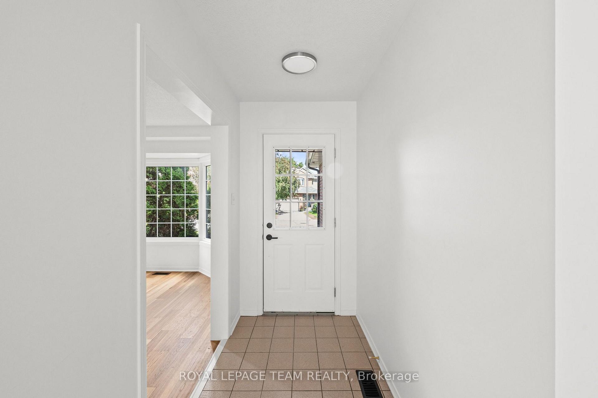 Photo 20 of 77 Sherring Court, Ottawa, Kanata - Kanata Lakes/Heritage Hills — HOMEH