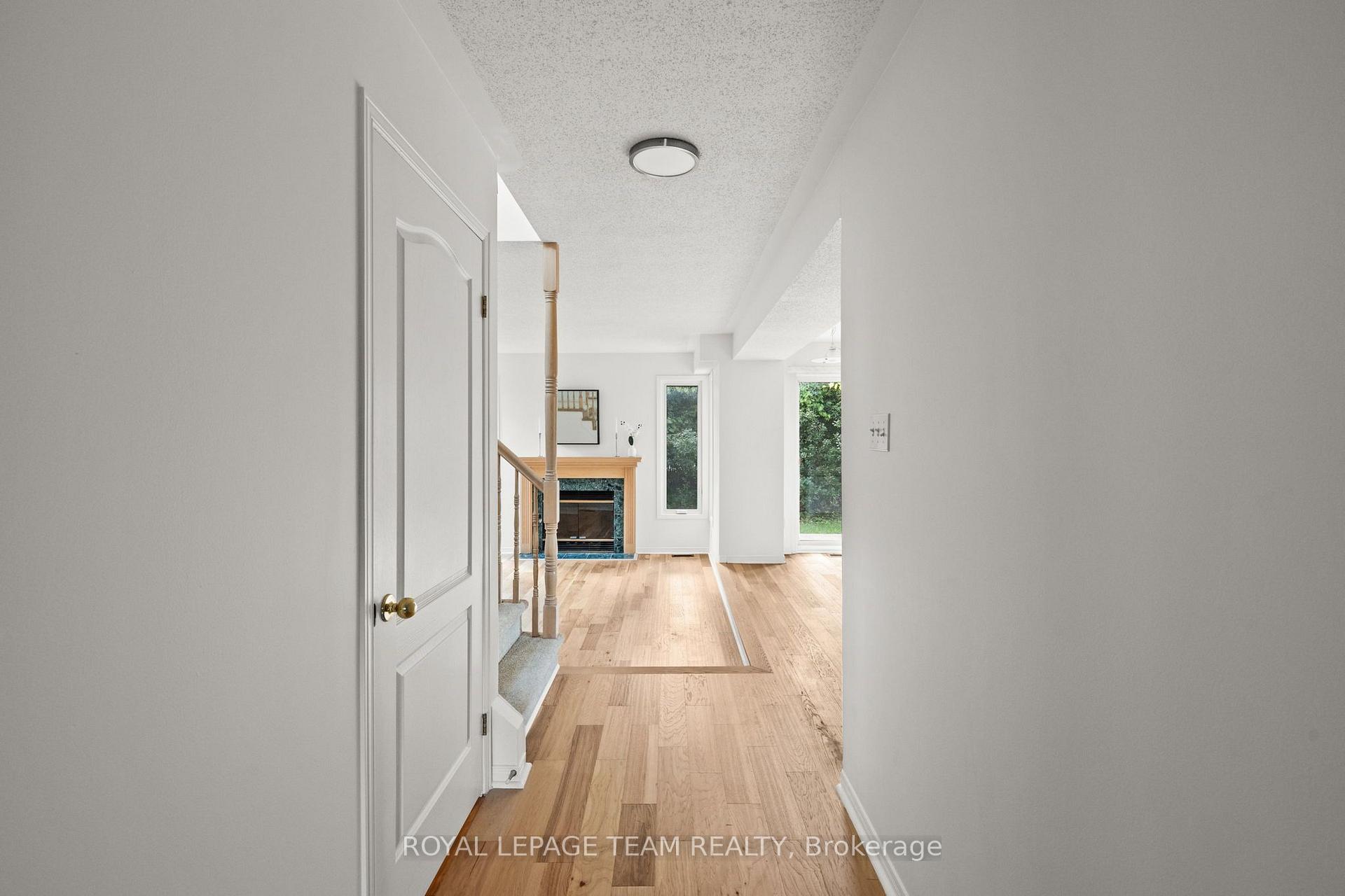 Photo 31 of 77 Sherring Court, Ottawa, Kanata - Kanata Lakes/Heritage Hills — HOMEH