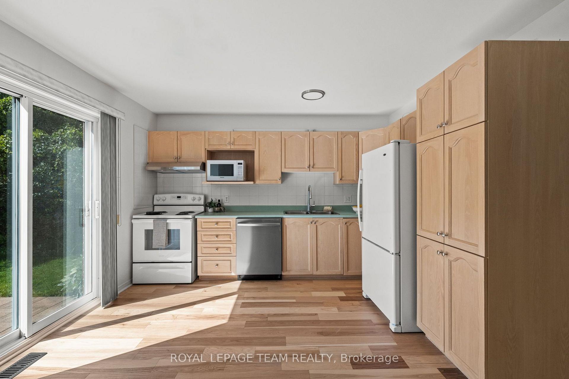 Photo 43 of 77 Sherring Court, Ottawa, Kanata - Kanata Lakes/Heritage Hills — HOMEH