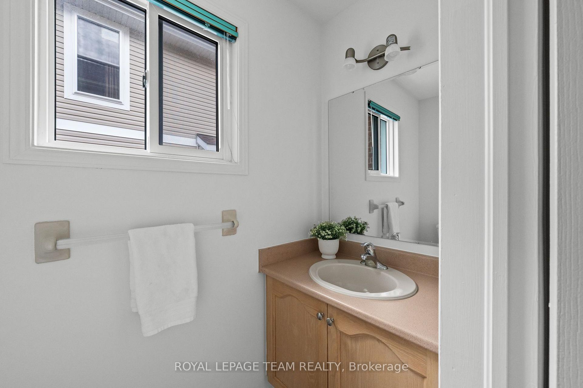 Photo 47 of 77 Sherring Court, Ottawa, Kanata - Kanata Lakes/Heritage Hills — HOMEH