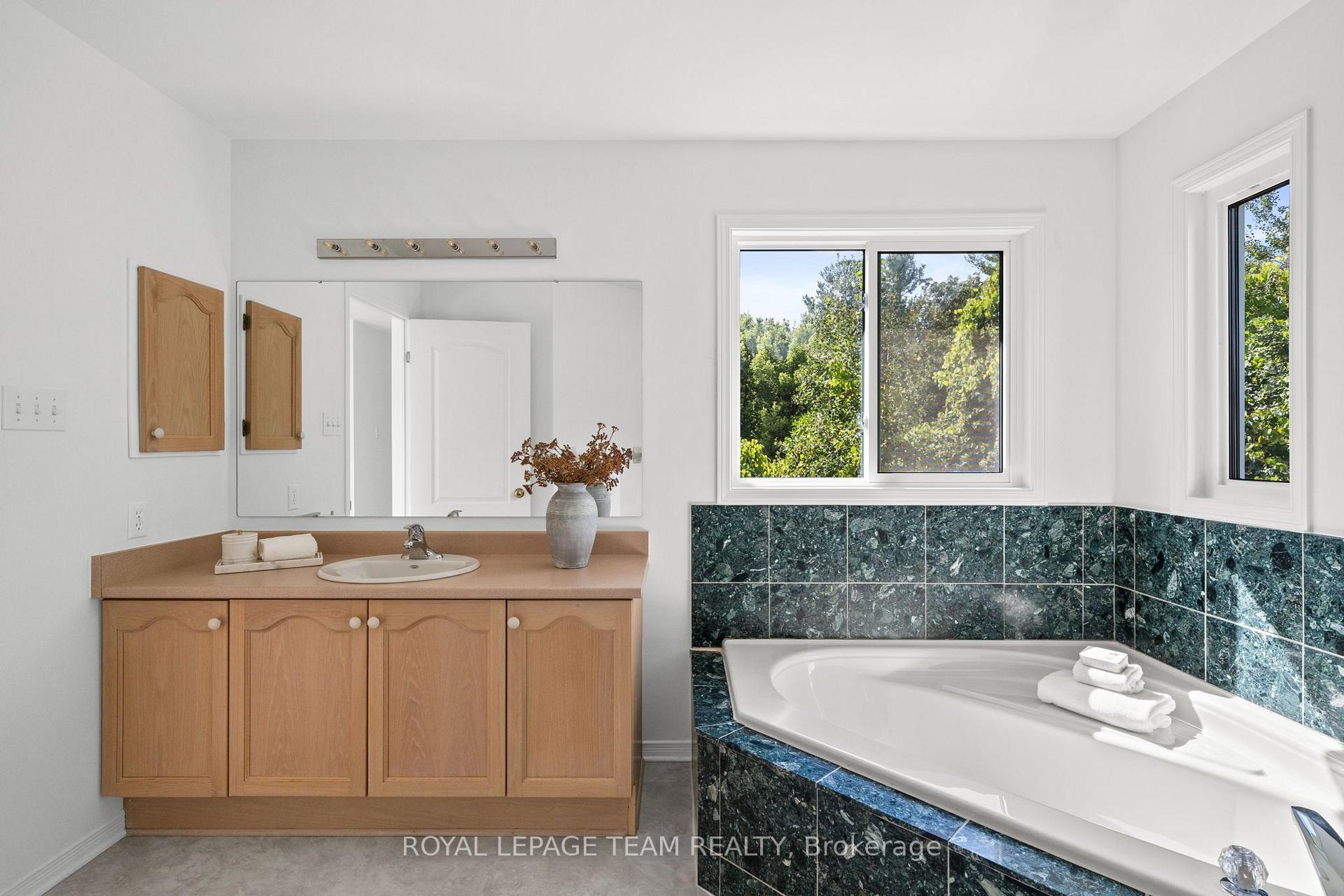 Photo 64 of 77 Sherring Court, Ottawa, Kanata - Kanata Lakes/Heritage Hills — HOMEH