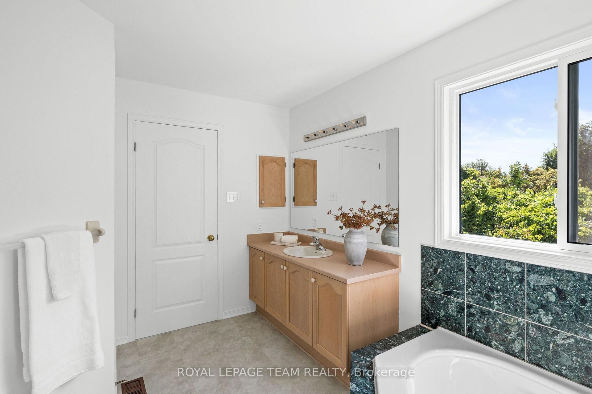 Photo 66 of 77 Sherring Court, Ottawa, Kanata - Kanata Lakes/Heritage Hills — HOMEH