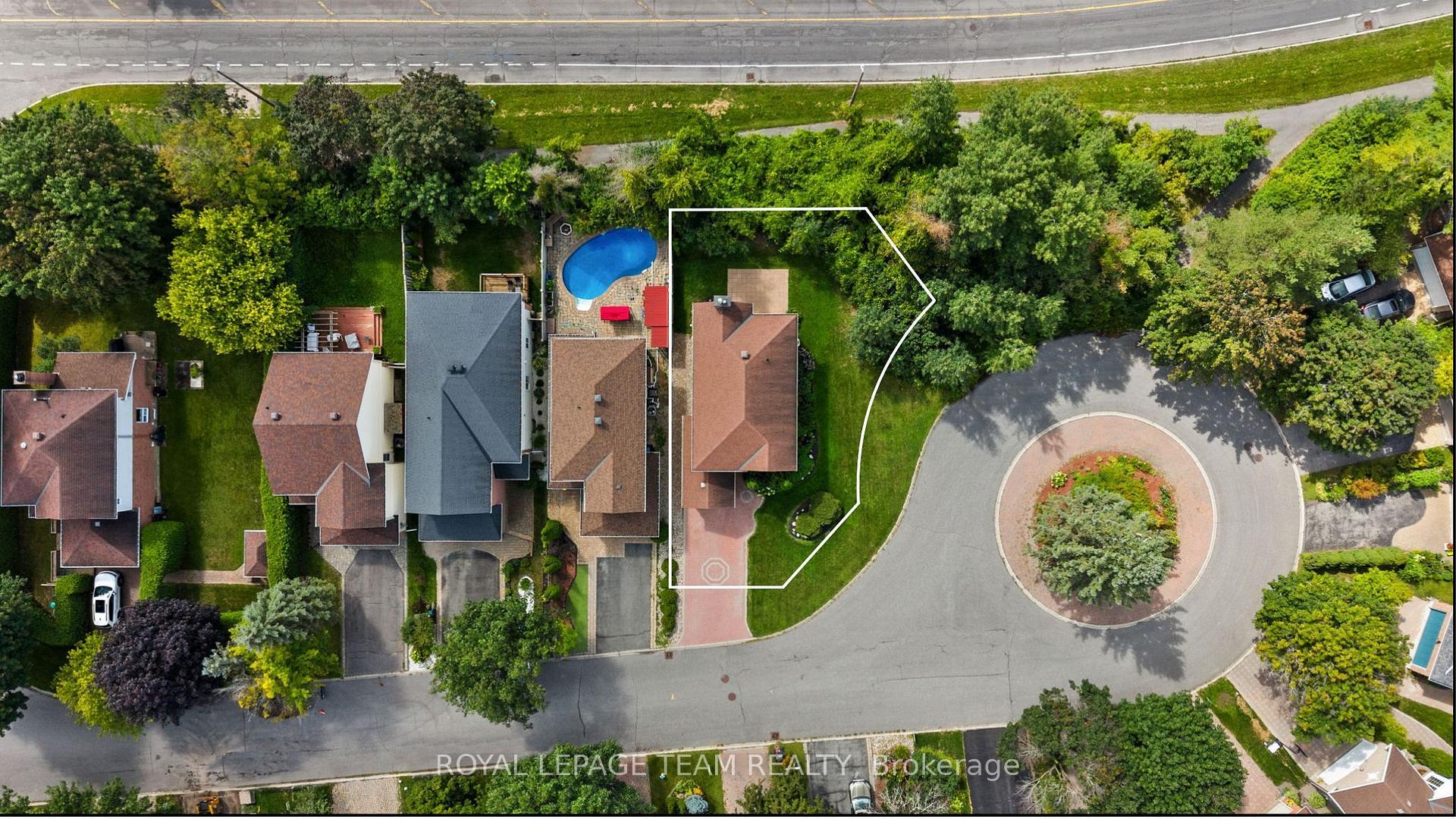 Photo 14 of 77 Sherring Court, Ottawa, Kanata - Kanata Lakes/Heritage Hills — HOMEH