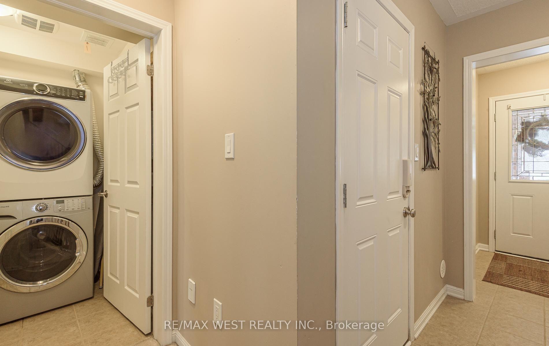 Photo 9 of 95 McCleave Crescent, Brampton, Fletcher's West — HOMEH
