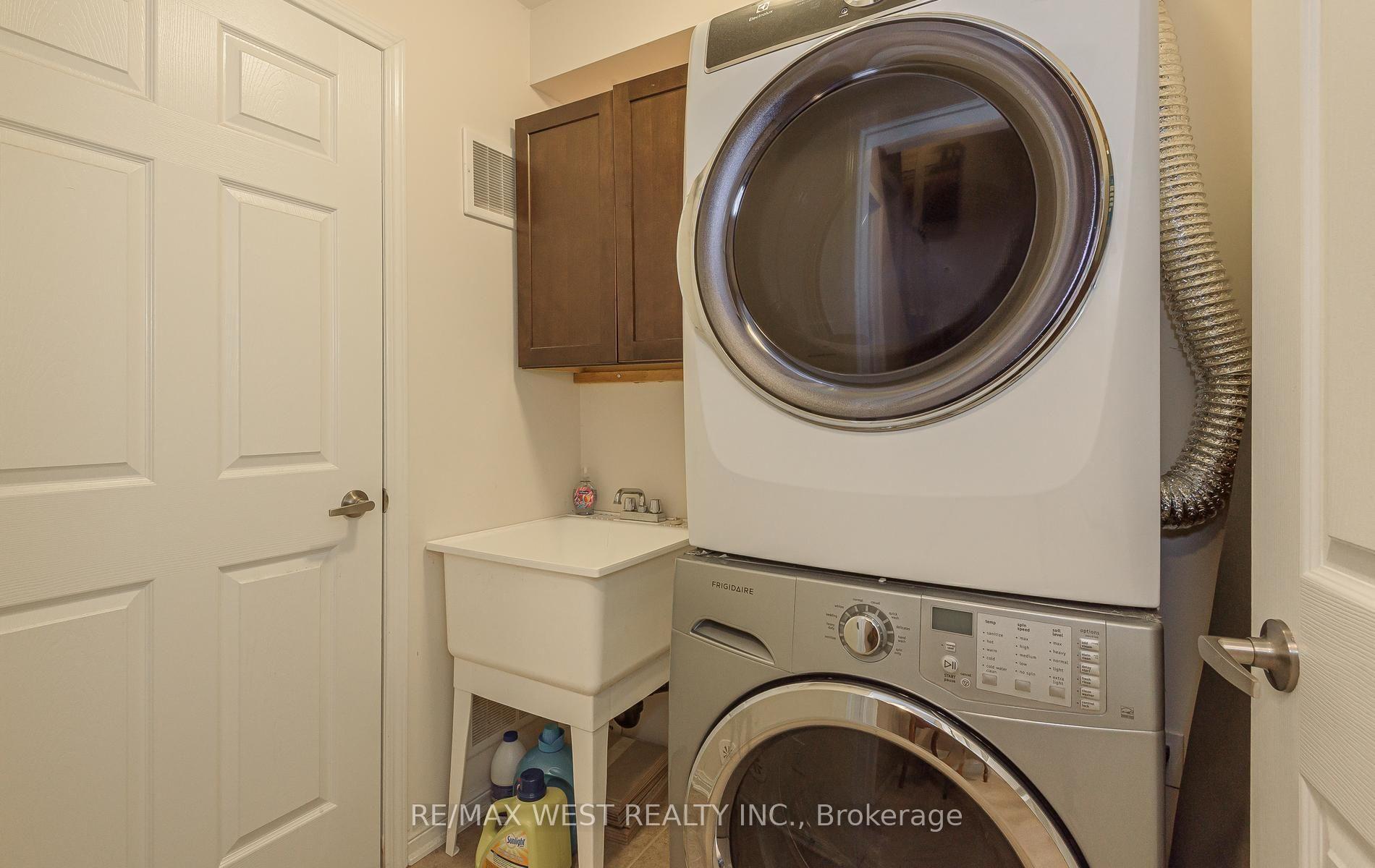 Photo 10 of 95 McCleave Crescent, Brampton, Fletcher's West — HOMEH