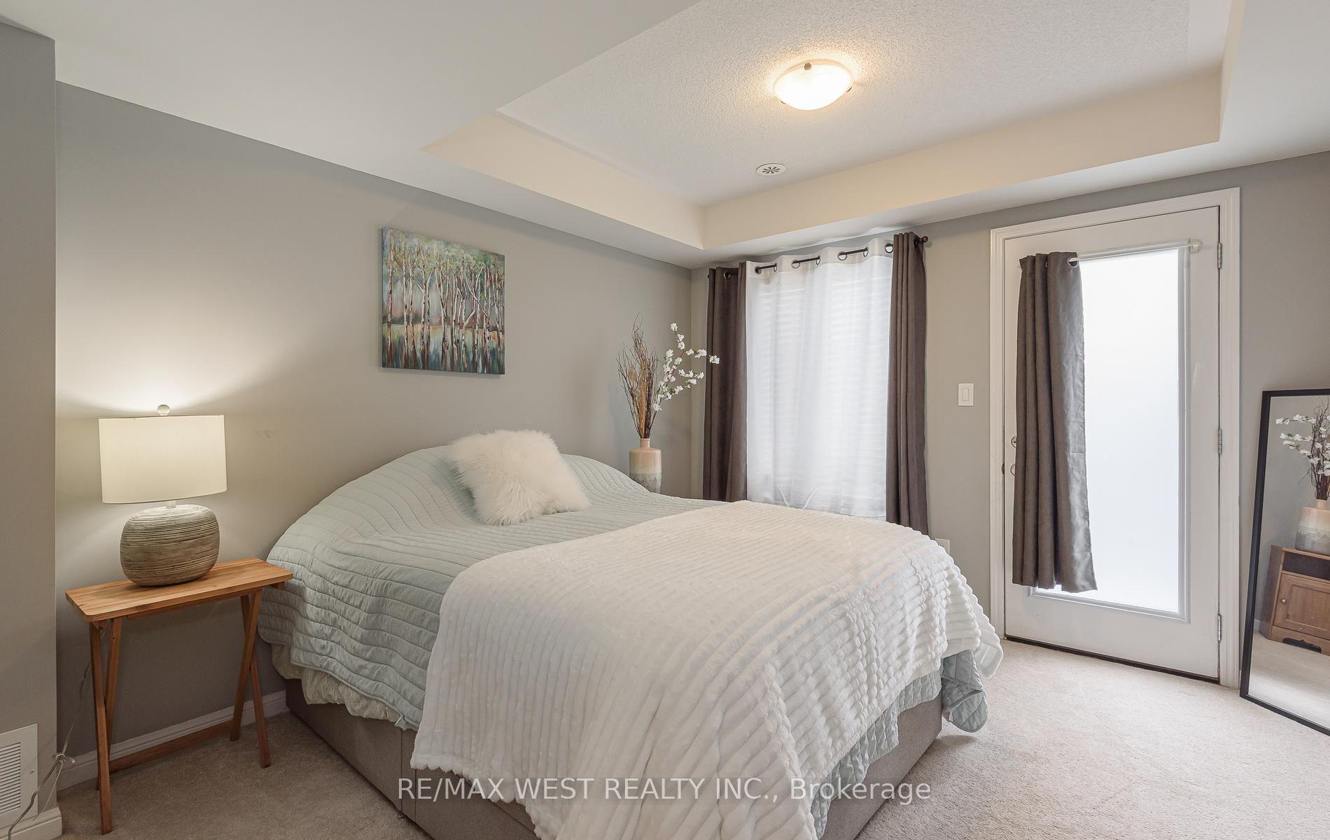 Photo 11 of 95 McCleave Crescent, Brampton, Fletcher's West — HOMEH