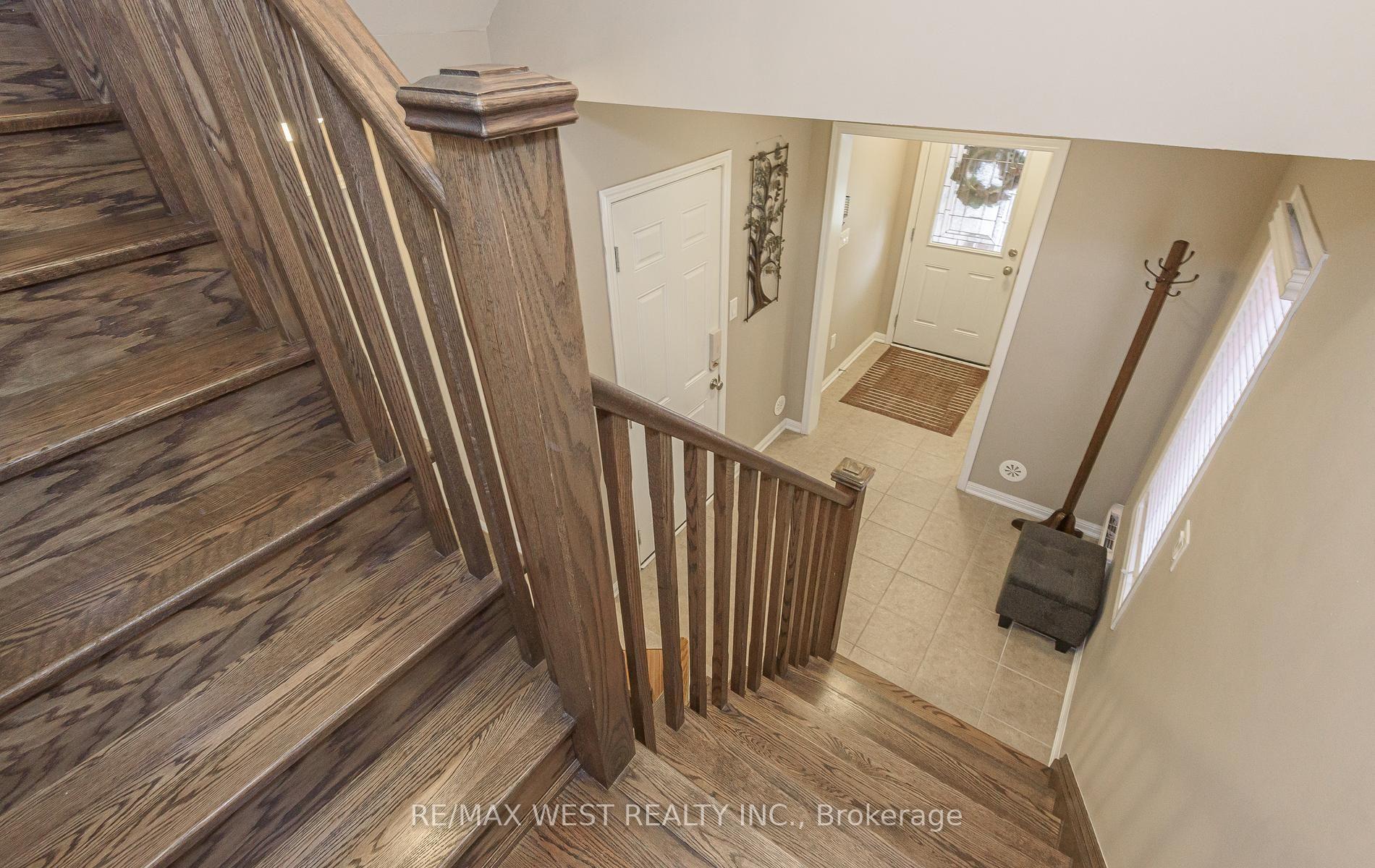Photo 15 of 95 McCleave Crescent, Brampton, Fletcher's West — HOMEH