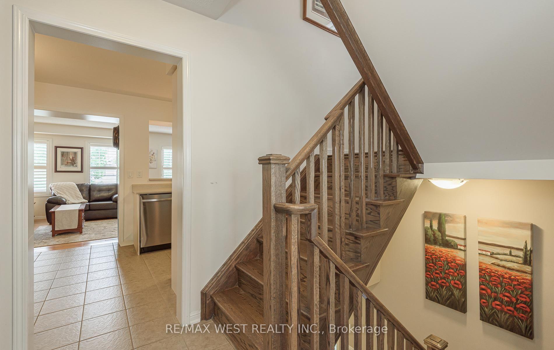 Photo 16 of 95 McCleave Crescent, Brampton, Fletcher's West — HOMEH