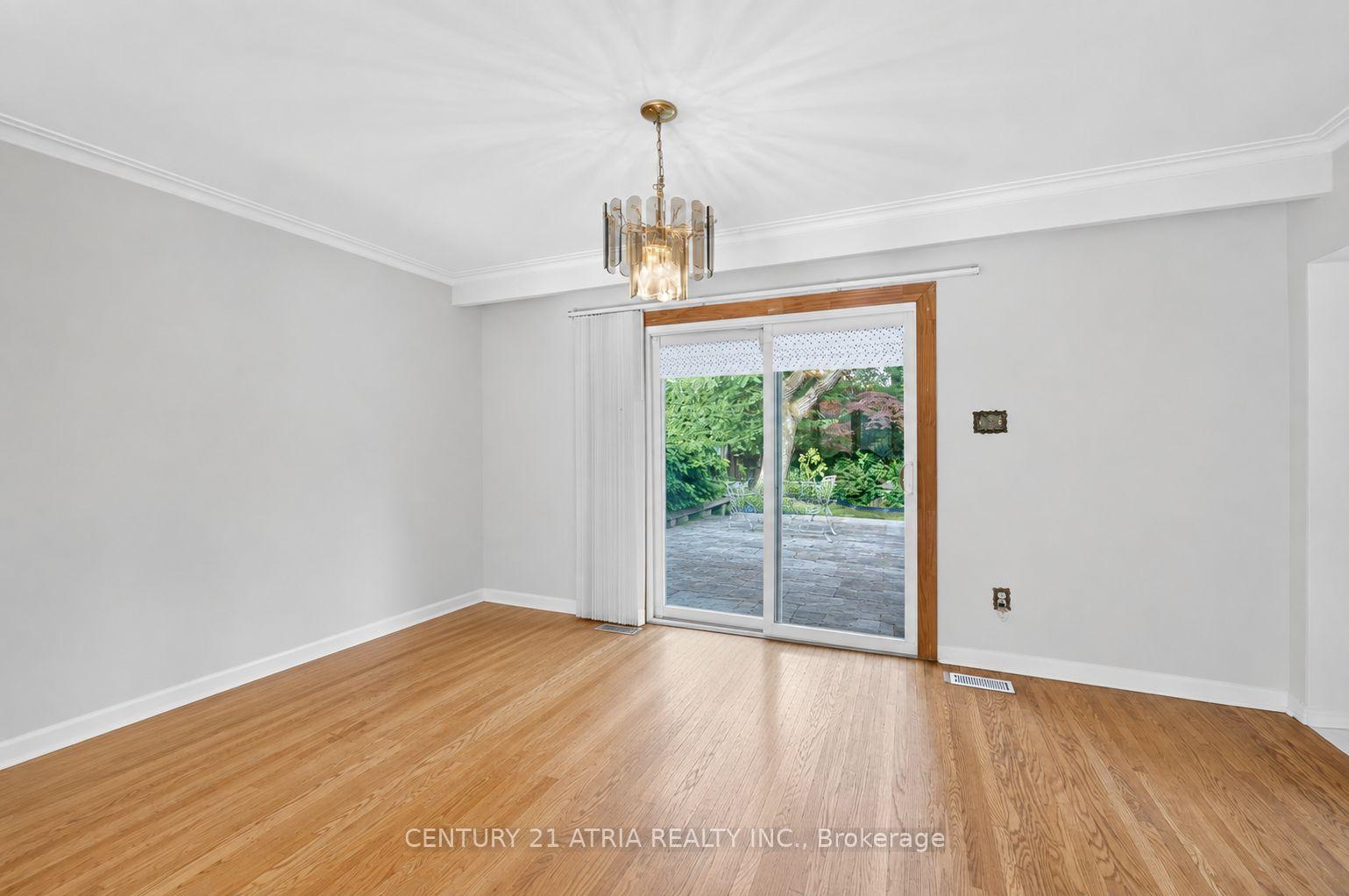 Photo 6 of 69 Olsen Drive, North York, Parkwoods-Donalda — HOMEH