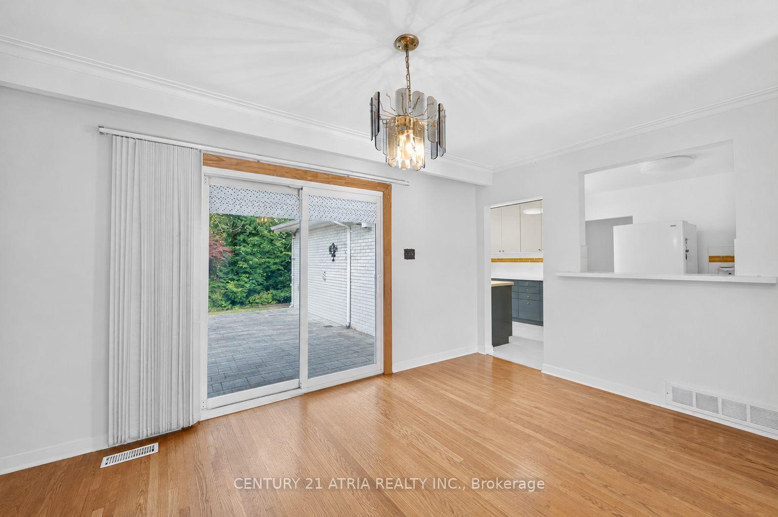Photo 7 of 69 Olsen Drive, North York, Parkwoods-Donalda — HOMEH