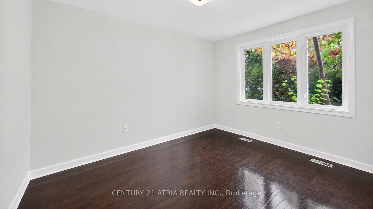 Photo 15 of 69 Olsen Drive, North York, Parkwoods-Donalda — HOMEH