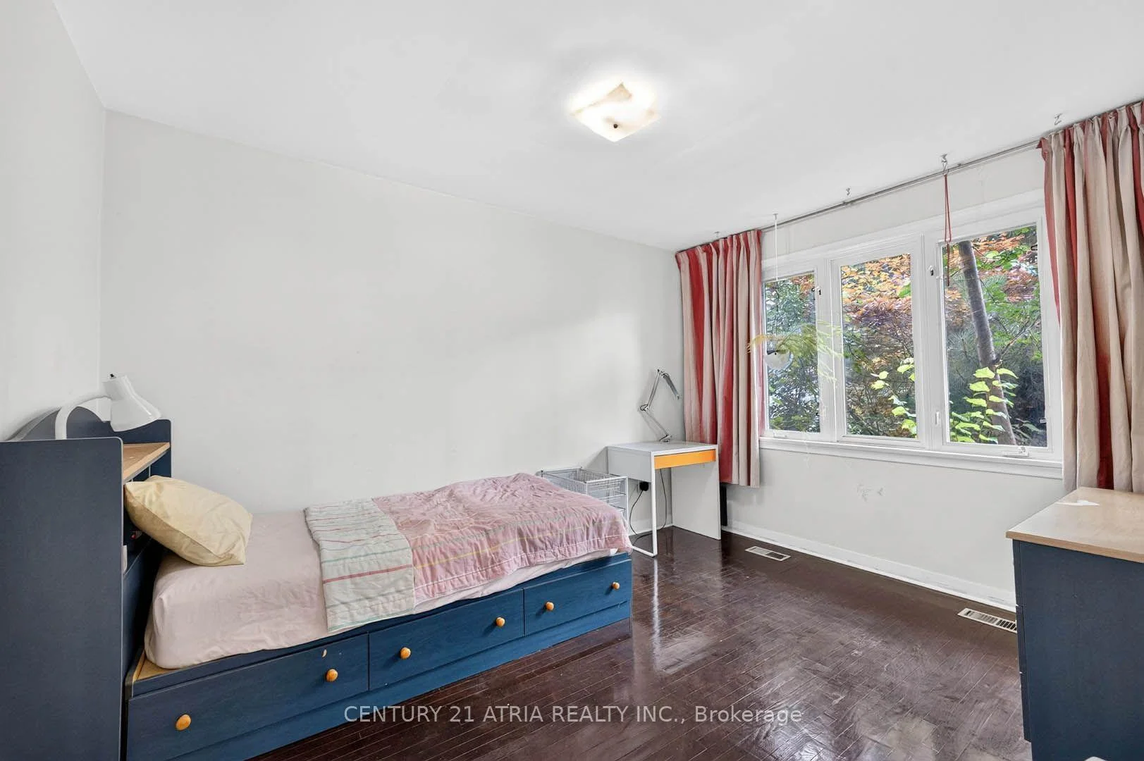 Photo 31 of 69 Olsen Drive, North York, Parkwoods-Donalda — HOMEH