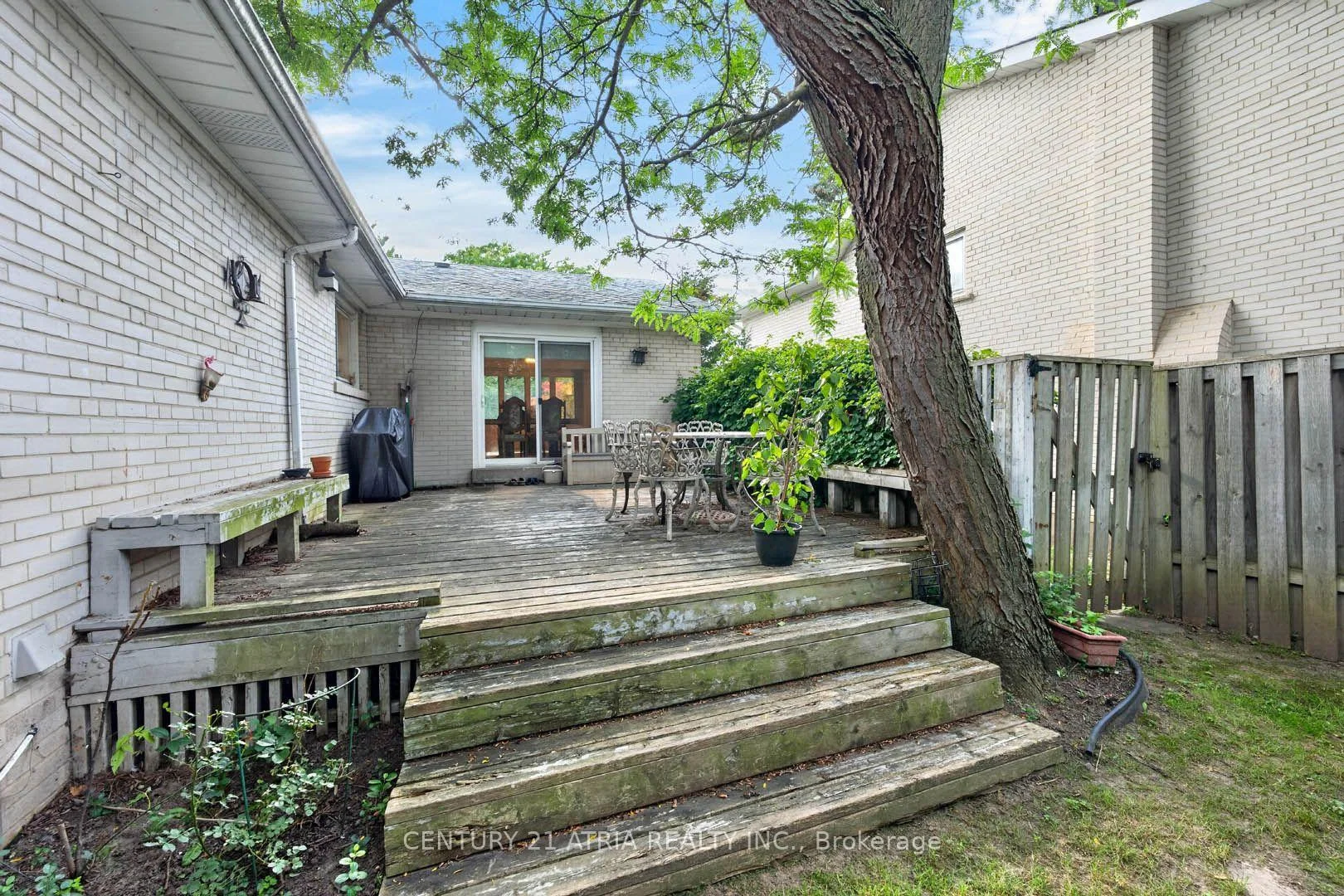 Photo 37 of 69 Olsen Drive, North York, Parkwoods-Donalda — HOMEH