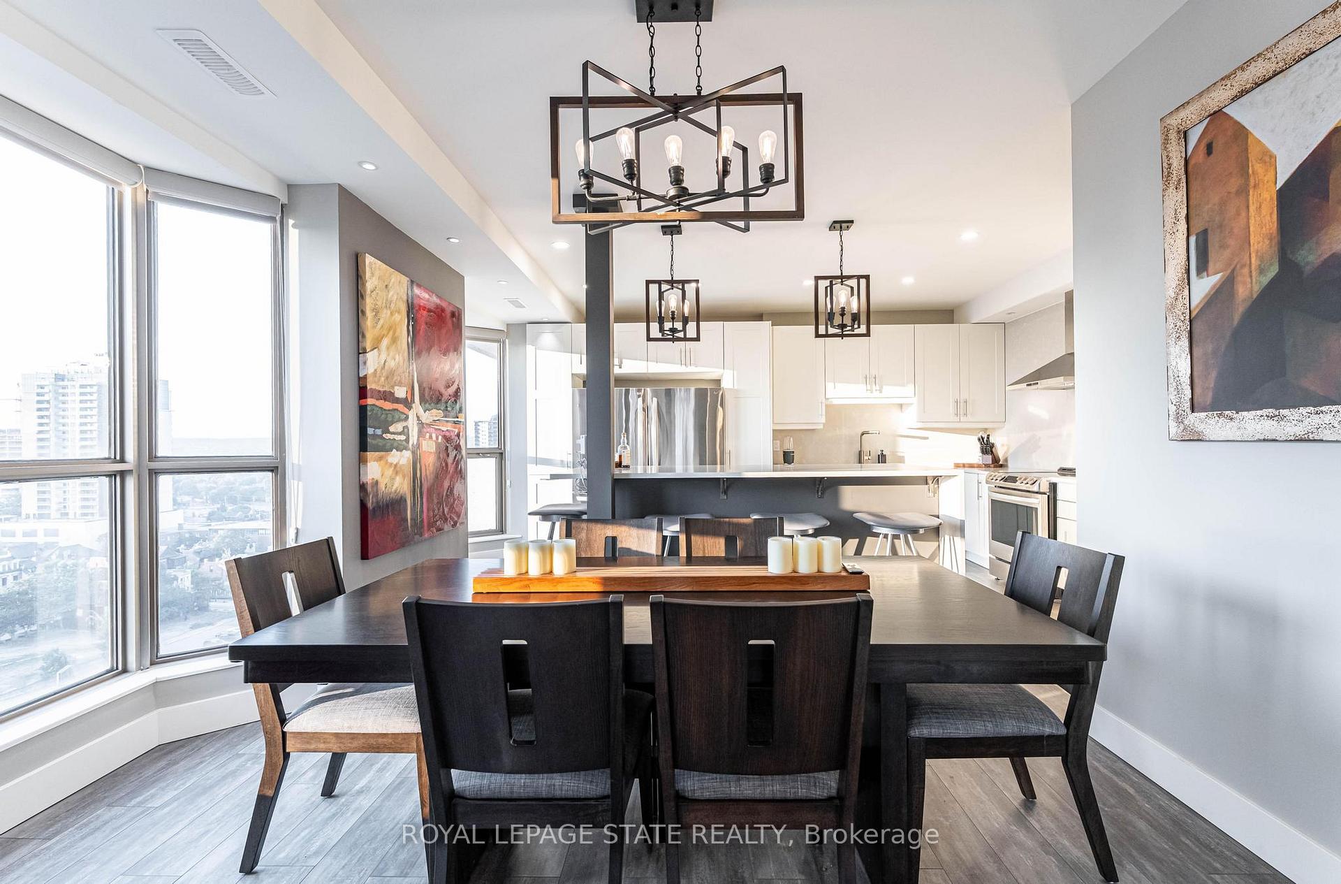 Photo 5 of Unit 17C, 67 Caroline Street S, Hamilton, Durand — HOMEH