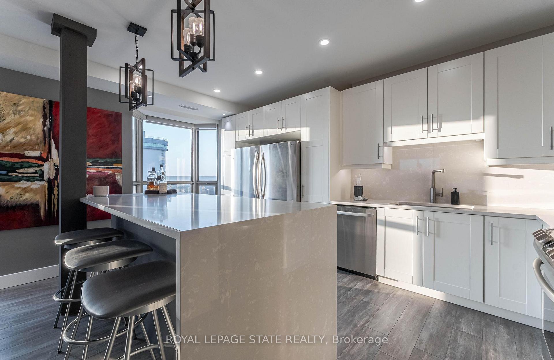 Photo 8 of Unit 17C, 67 Caroline Street S, Hamilton, Durand — HOMEH