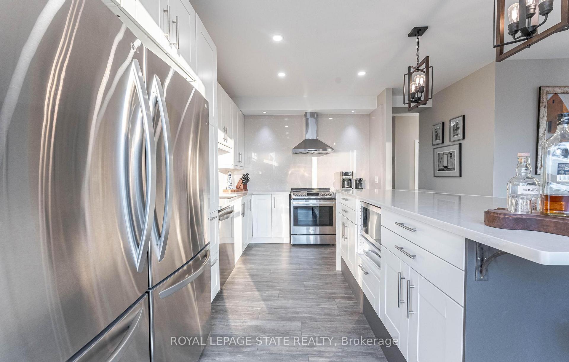 Photo 9 of Unit 17C, 67 Caroline Street S, Hamilton, Durand — HOMEH