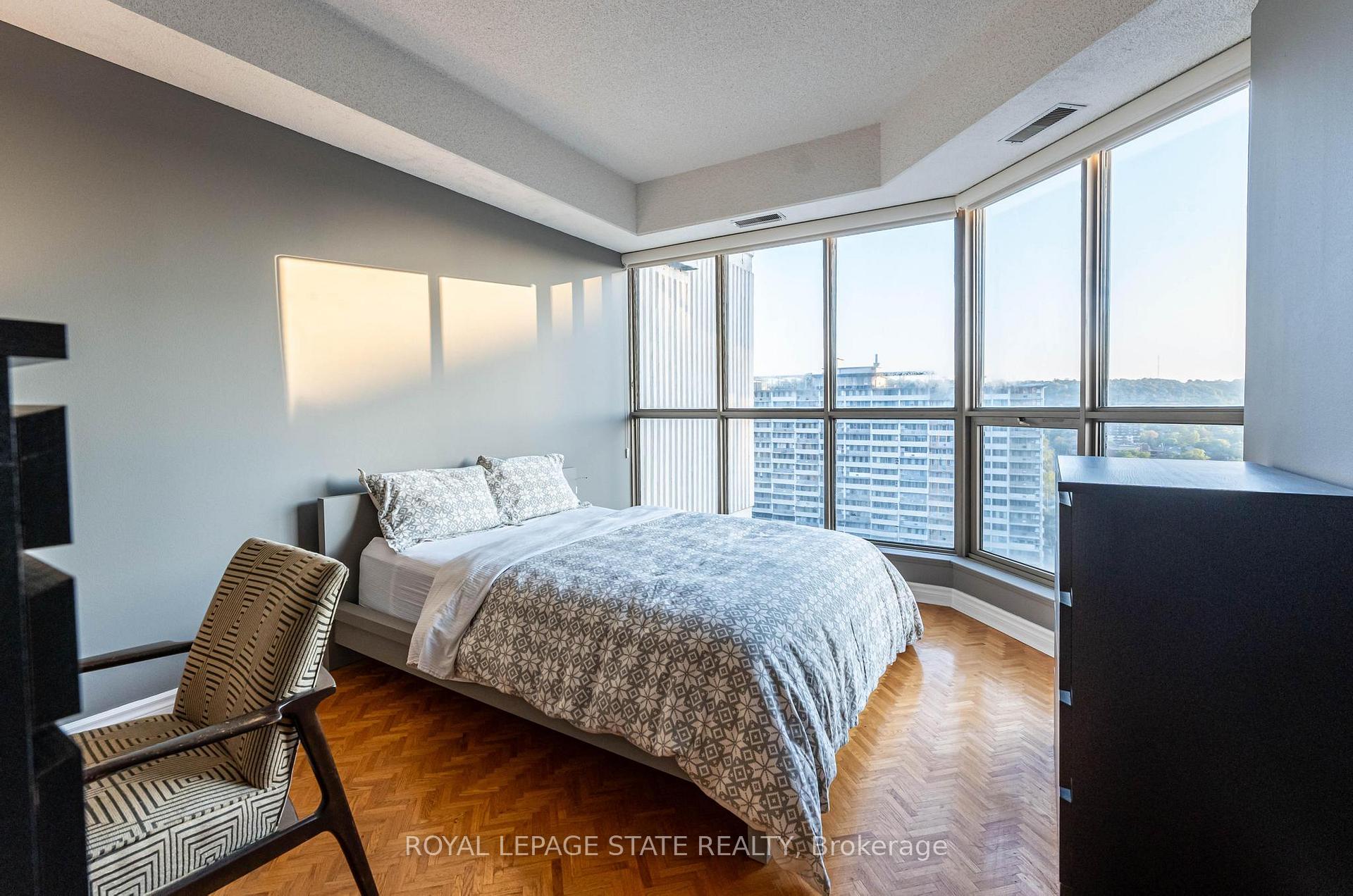 Photo 23 of Unit 17C, 67 Caroline Street S, Hamilton, Durand — HOMEH