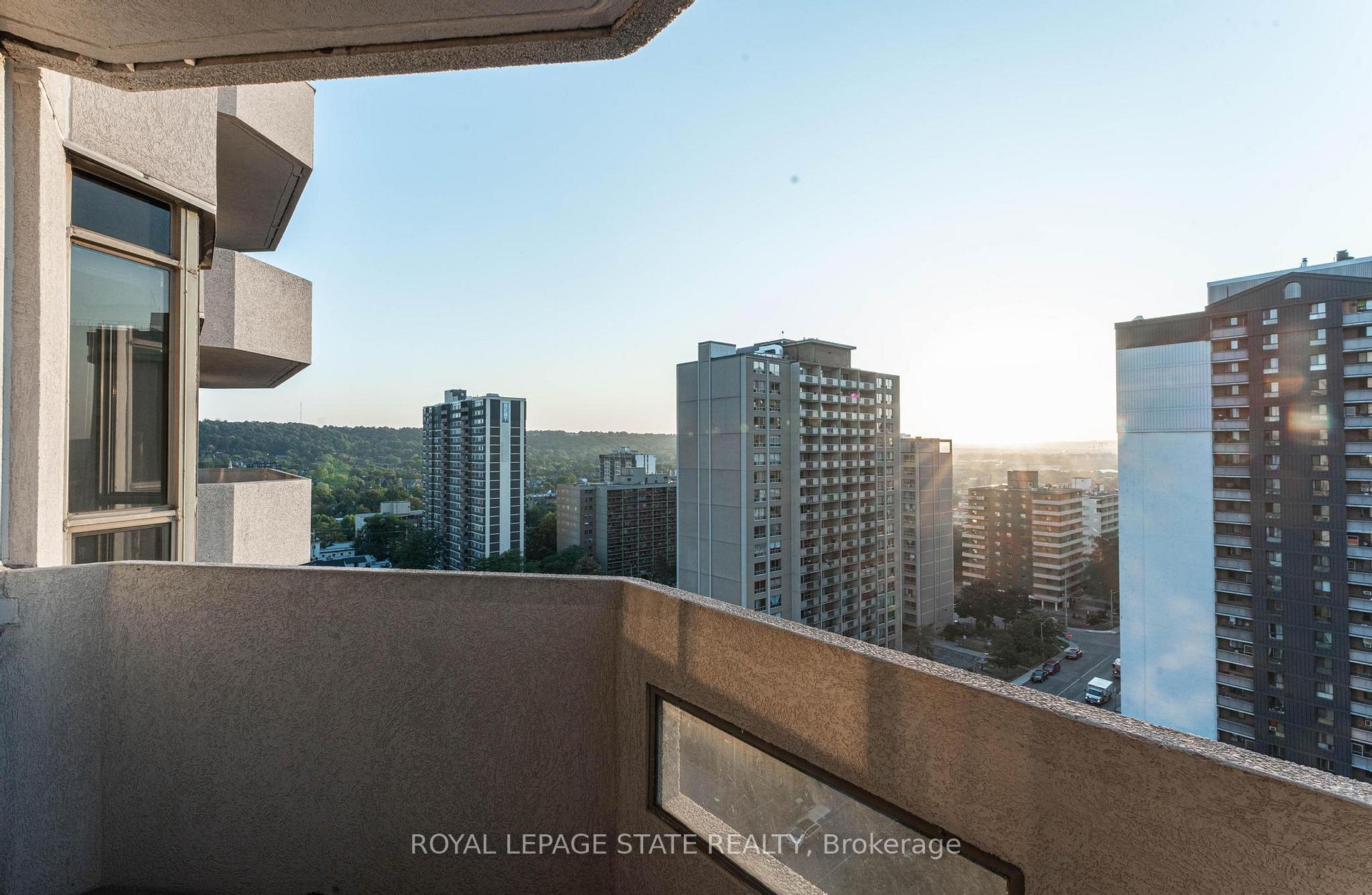 Photo 33 of Unit 17C, 67 Caroline Street S, Hamilton, Durand — HOMEH