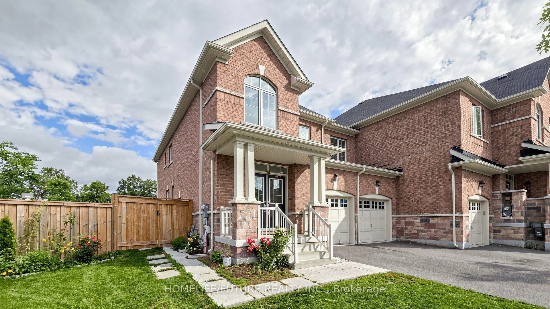 Photo 9 of Unit Main & 2nd, 52 Mac Frost Way, Scarborough, Rouge — HOMEH