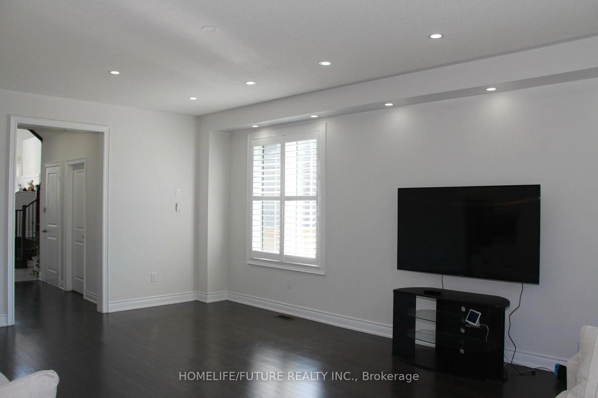 Photo 11 of Unit Main & 2nd, 52 Mac Frost Way, Scarborough, Rouge — HOMEH