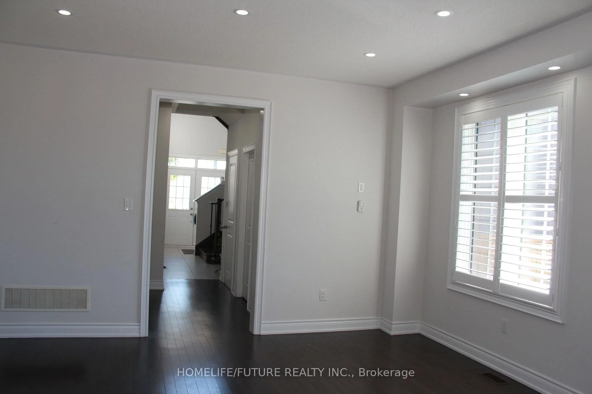 Photo 14 of Unit Main & 2nd, 52 Mac Frost Way, Scarborough, Rouge — HOMEH