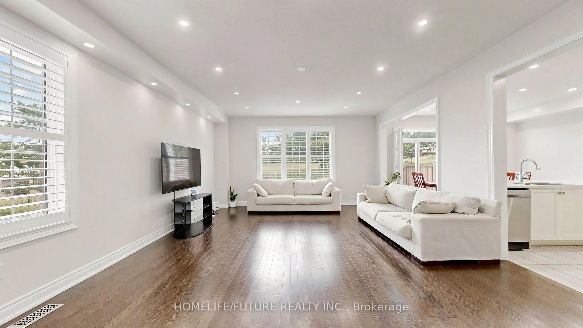 Photo 18 of Unit Main & 2nd, 52 Mac Frost Way, Scarborough, Rouge — HOMEH