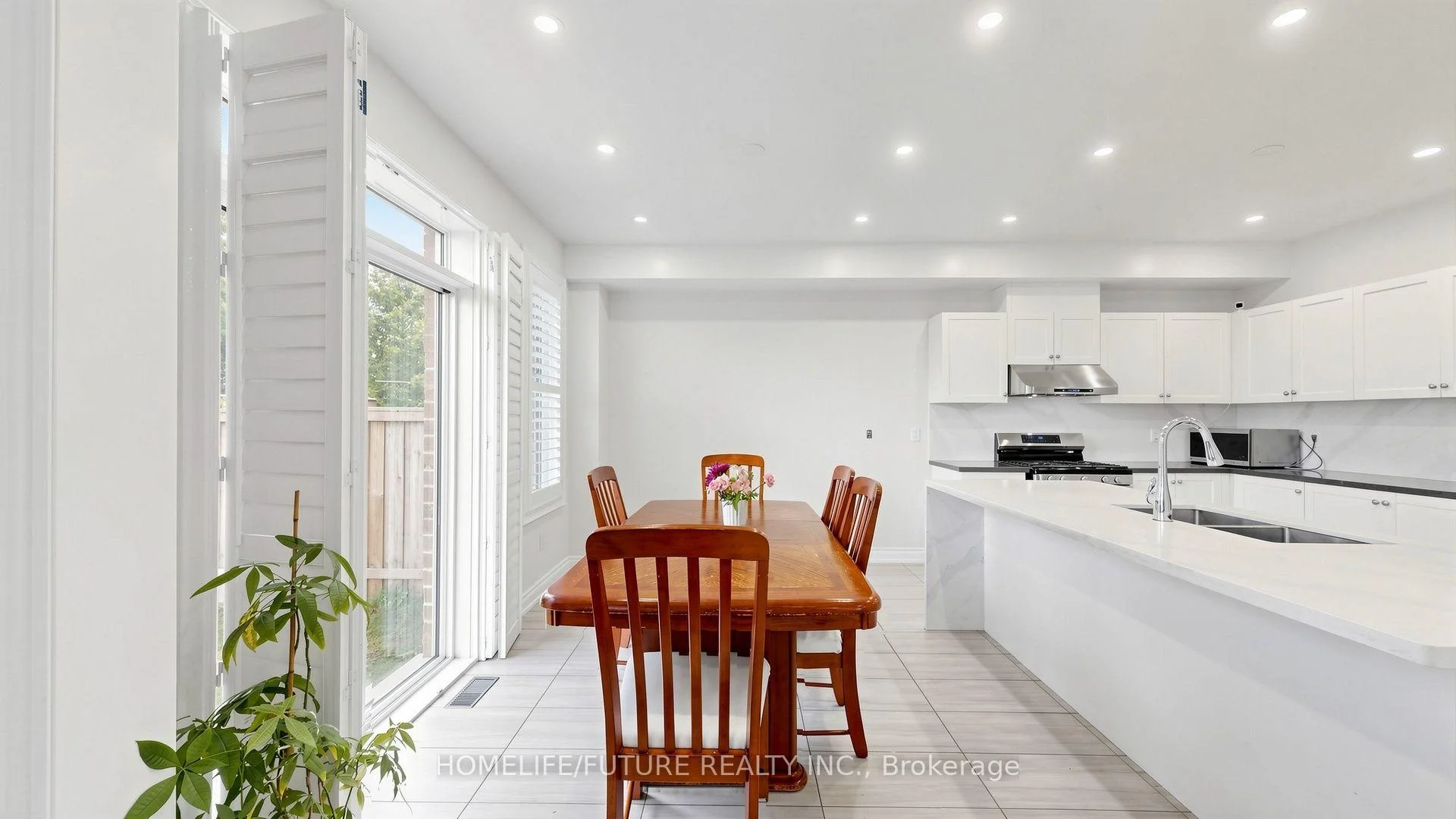 Photo 27 of Unit Main & 2nd, 52 Mac Frost Way, Scarborough, Rouge — HOMEH
