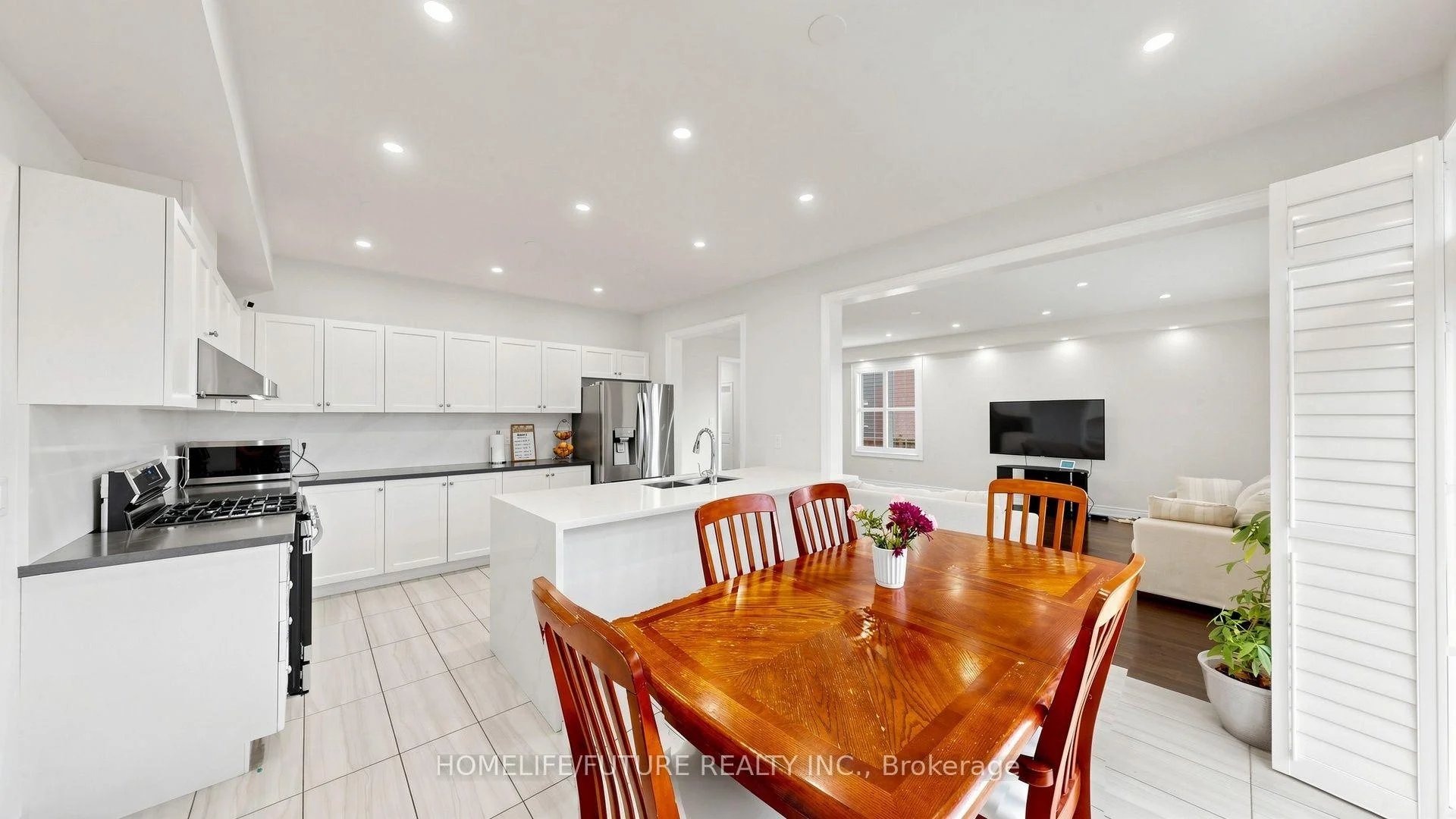 Photo 30 of Unit Main & 2nd, 52 Mac Frost Way, Scarborough, Rouge — HOMEH