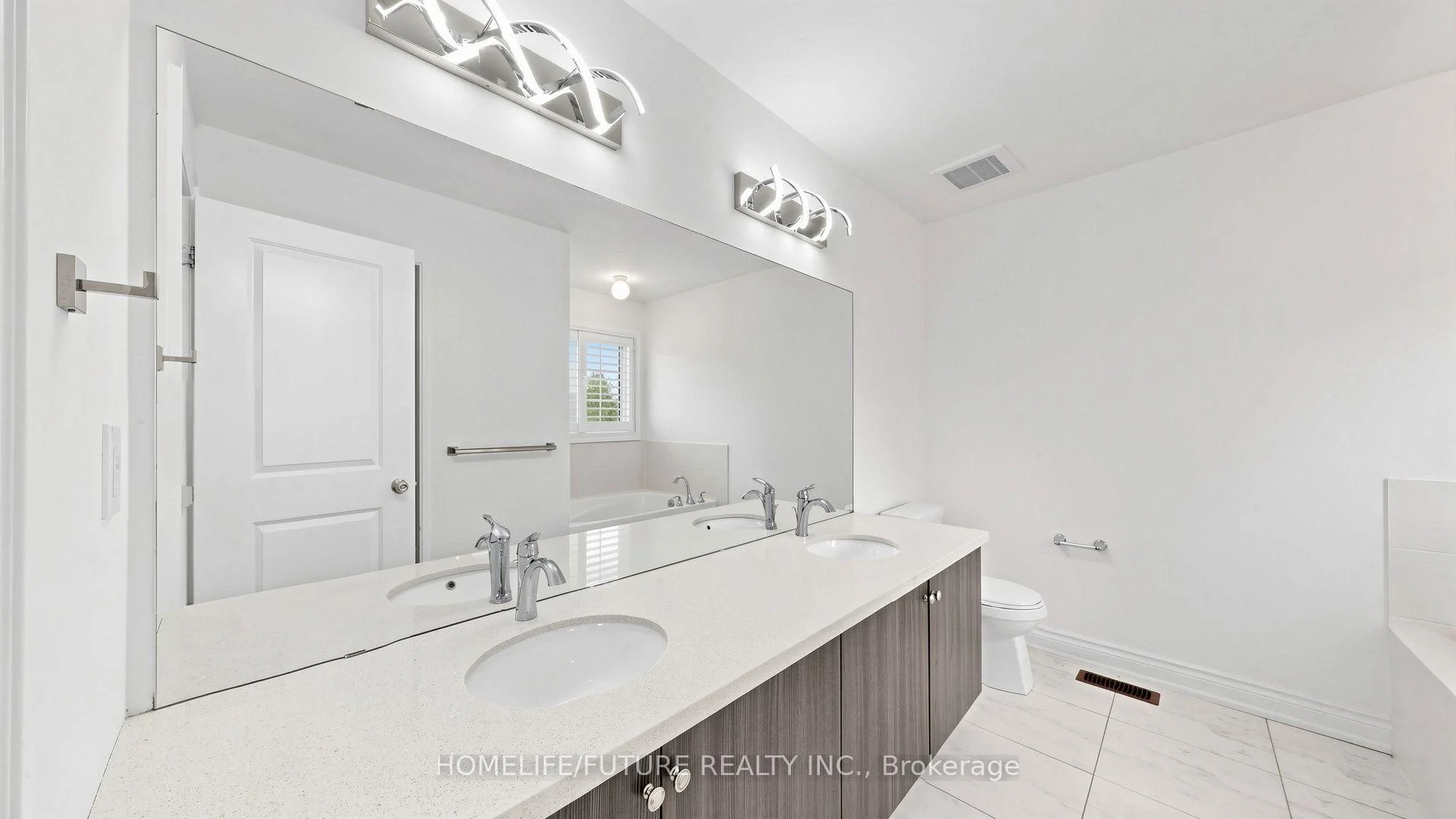 Photo 59 of Unit Main & 2nd, 52 Mac Frost Way, Scarborough, Rouge — HOMEH