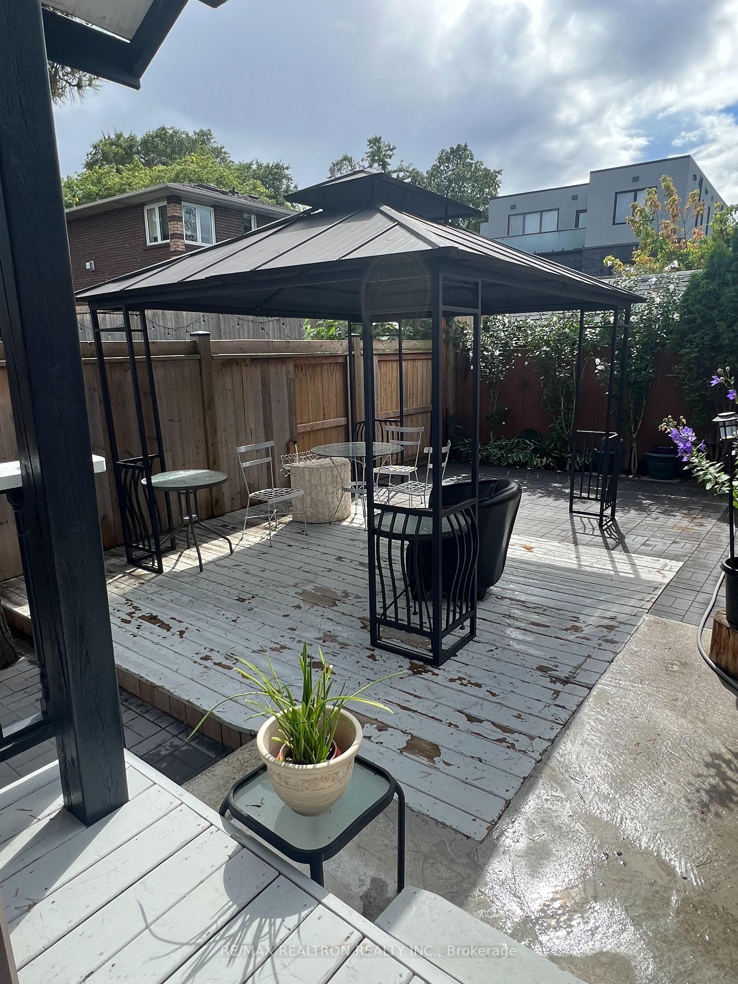 Photo 12 of 608 West Shore Boulevard, Pickering, West Shore — HOMEH