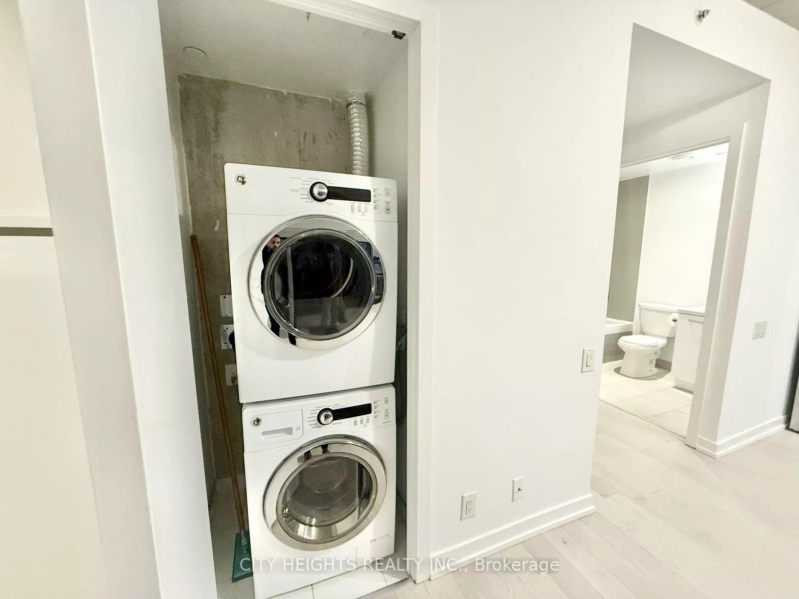 Photo 3 of Unit 705, 11 Charlotte Street, Toronto, Waterfront Communities — HOMEH
