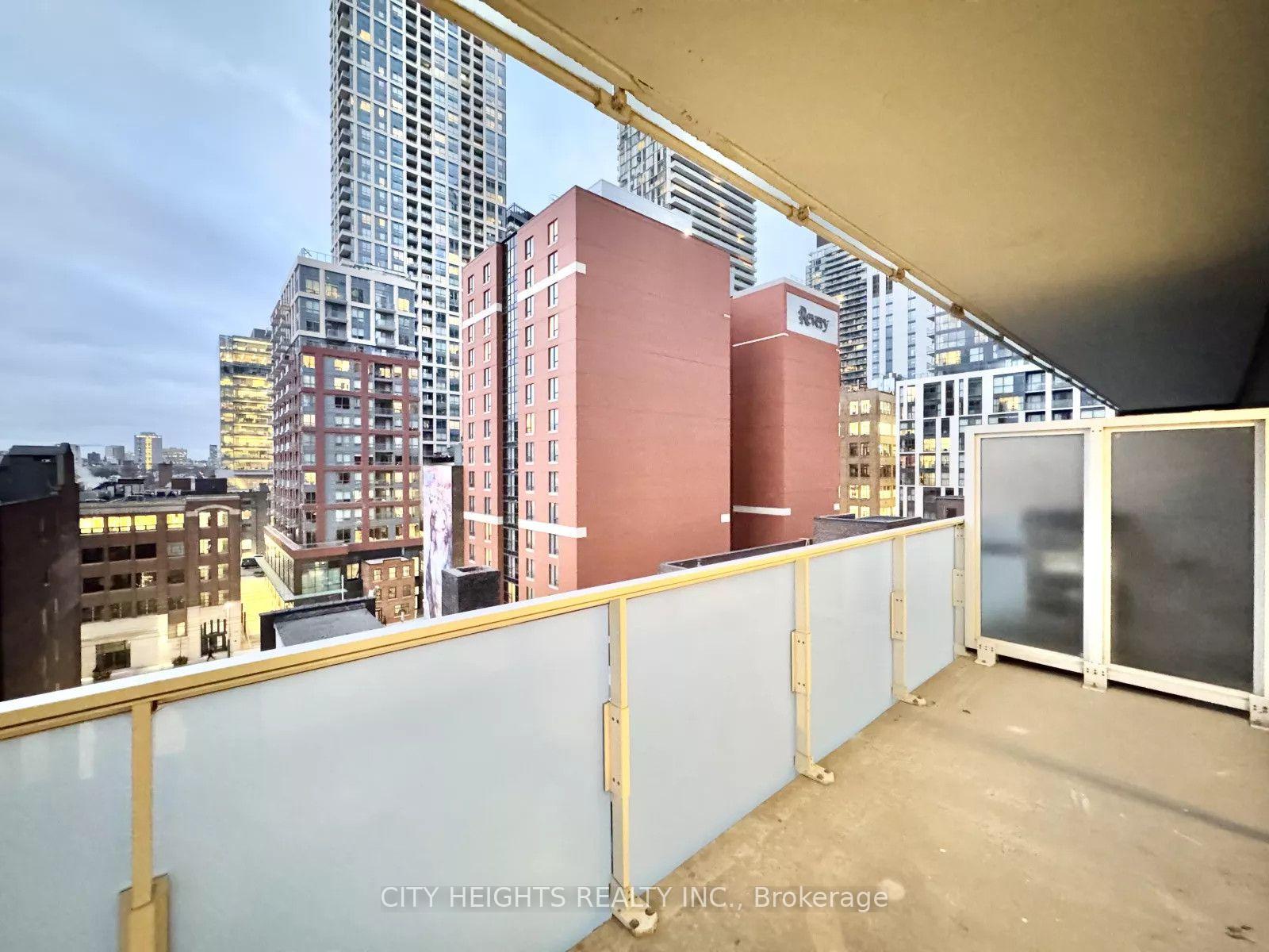 Photo 9 of Unit 705, 11 Charlotte Street, Toronto, Waterfront Communities — HOMEH