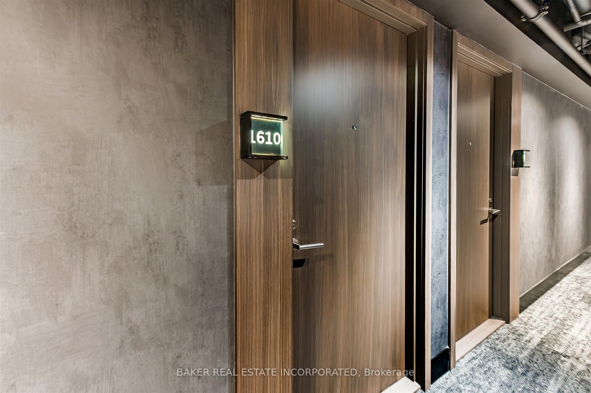 Photo 5 of Unit 1610, 111 Bathurst Street, Toronto, Waterfront Communities — HOMEH