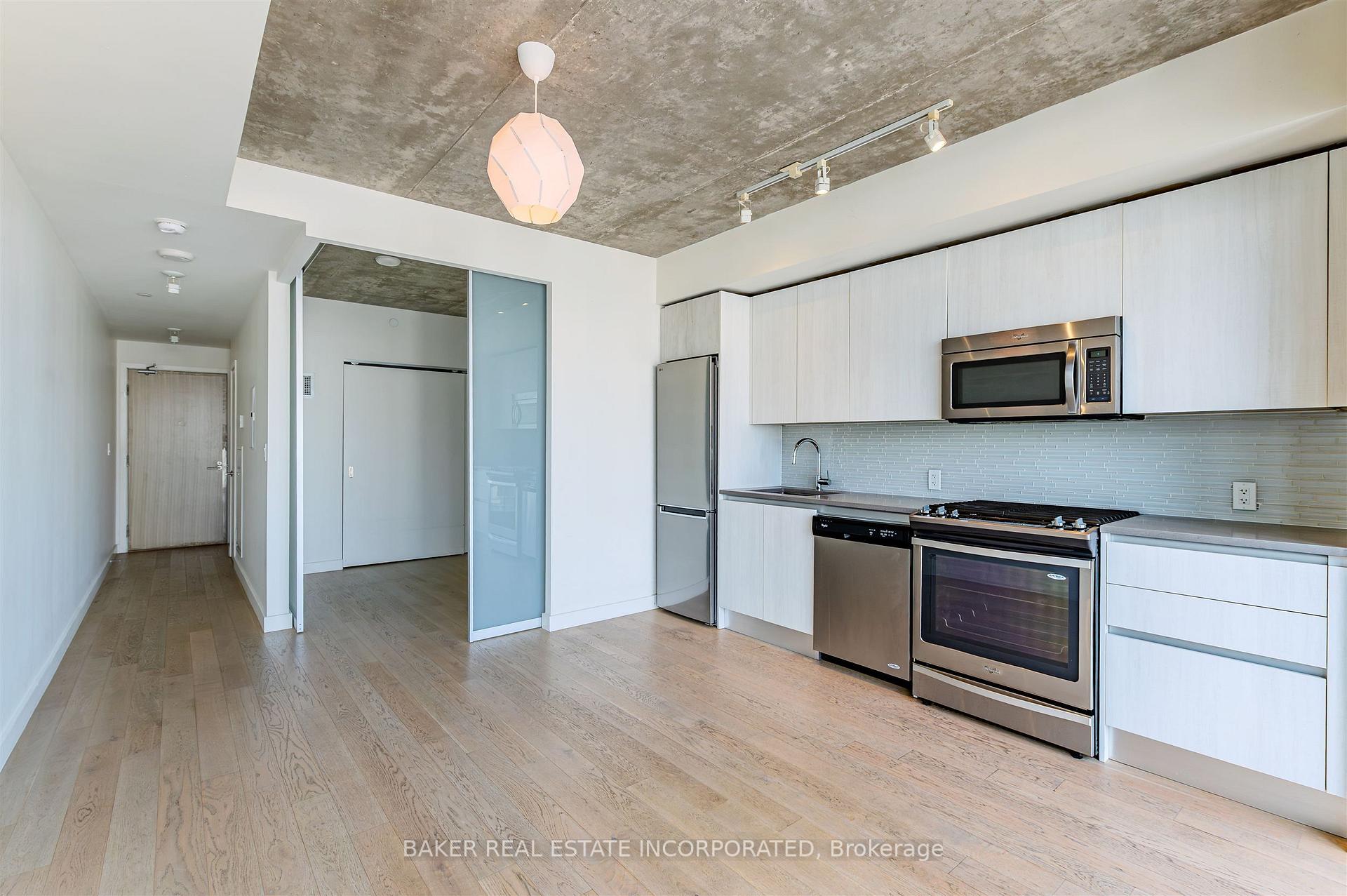 Photo 10 of Unit 1610, 111 Bathurst Street, Toronto, Waterfront Communities — HOMEH