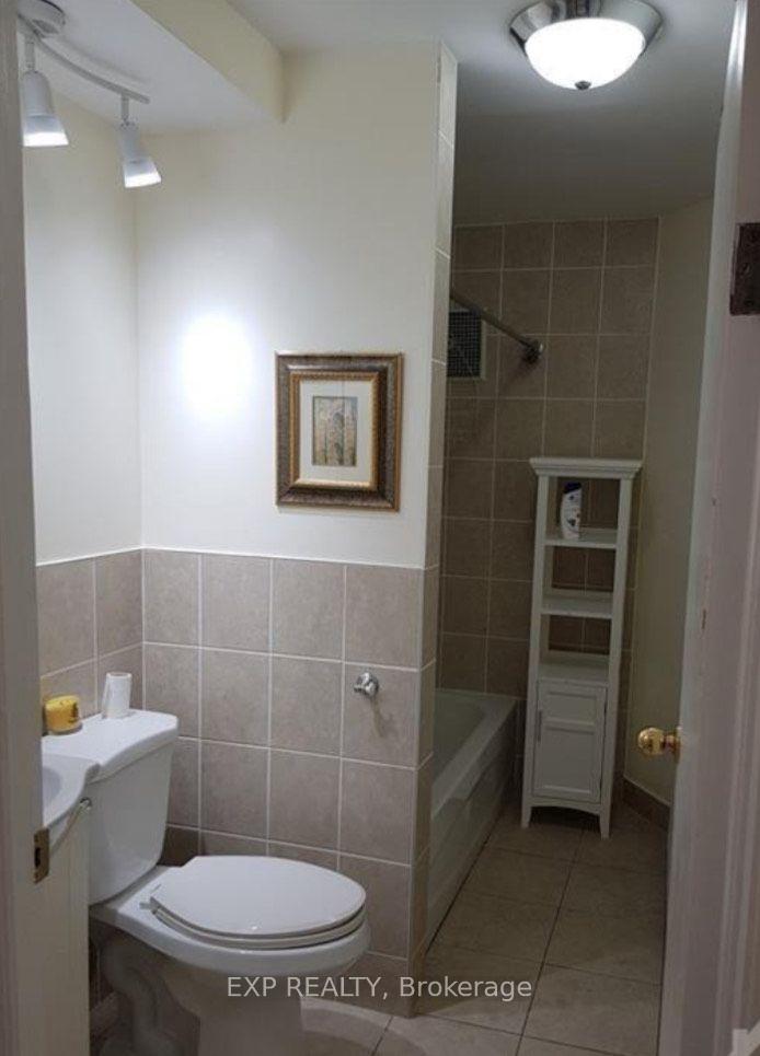 Photo 5 of Unit Unit 1, 268 Flora Street, Ottawa, Ottawa Centre — HOMEH
