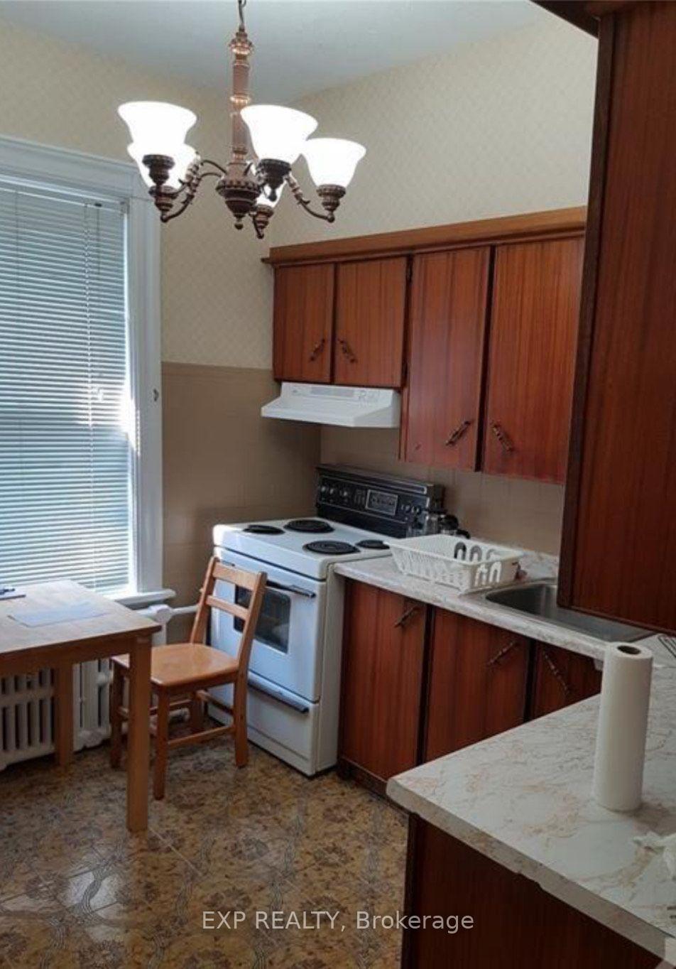 Photo 6 of Unit Unit 1, 268 Flora Street, Ottawa, Ottawa Centre — HOMEH