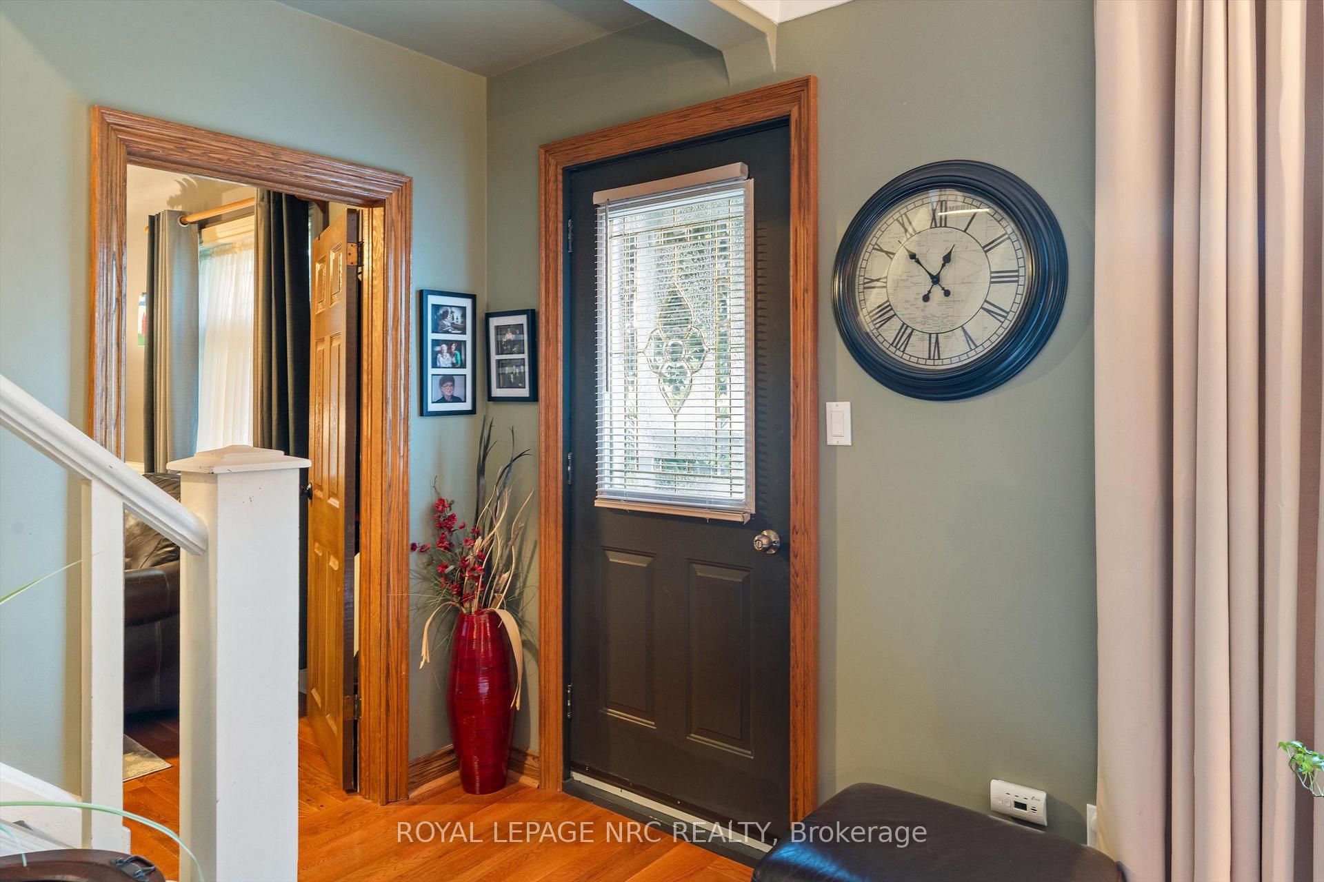 Photo 15 of 210 Ontario Street, Thorold, Allanburg/Thorold South — HOMEH