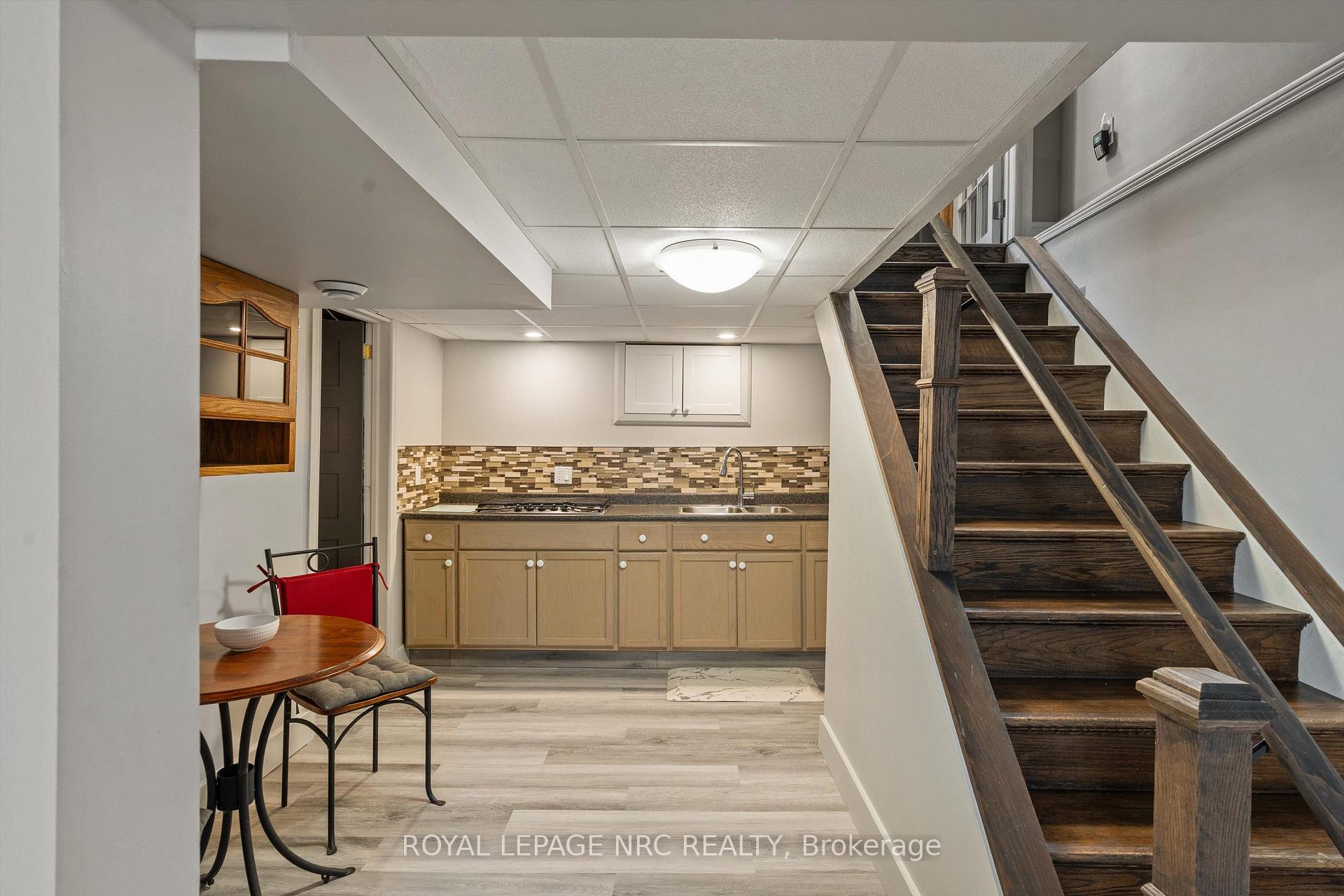 Photo 27 of 210 Ontario Street, Thorold, Allanburg/Thorold South — HOMEH