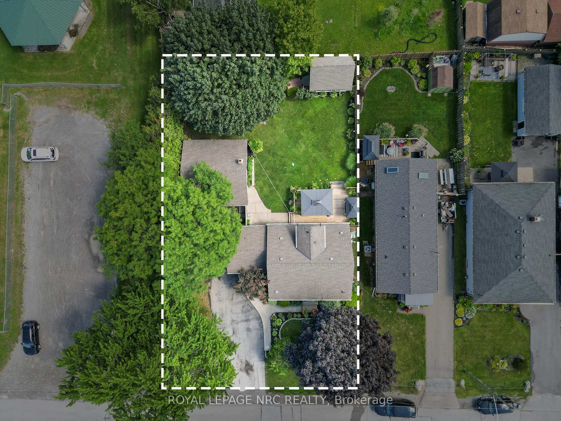 Photo 37 of 210 Ontario Street, Thorold, Allanburg/Thorold South — HOMEH