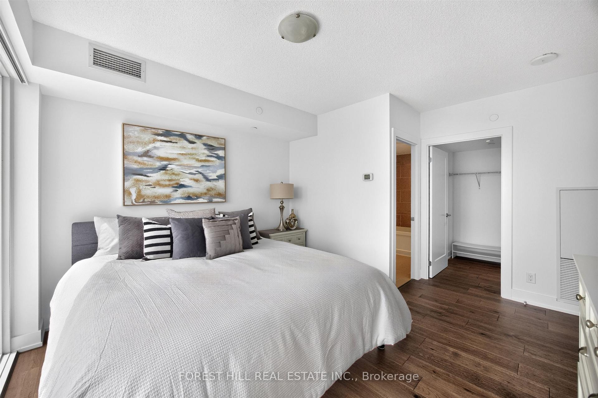 Photo 29 of Unit 5410, 100 Harbour Street, Toronto, Waterfront Communities — HOMEH
