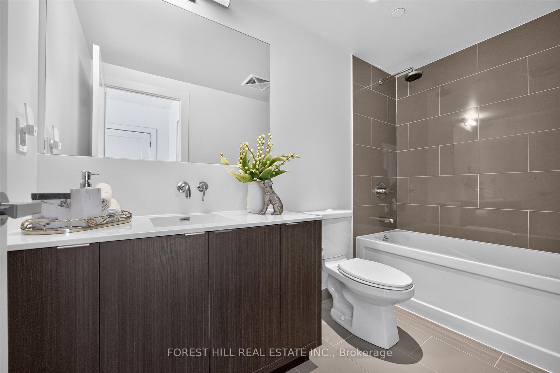 Photo 32 of Unit 5410, 100 Harbour Street, Toronto, Waterfront Communities — HOMEH